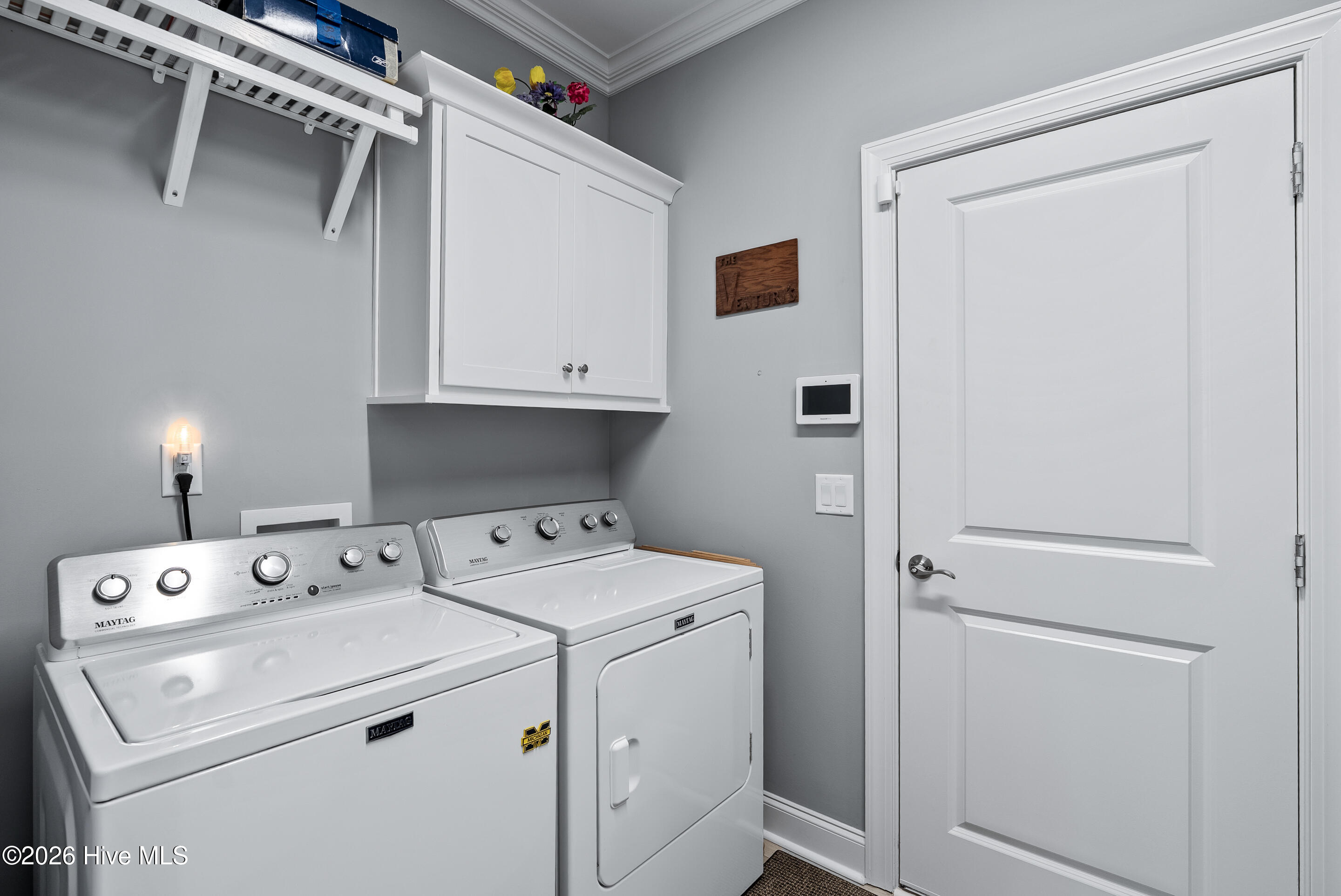 100559737 | Photo 35