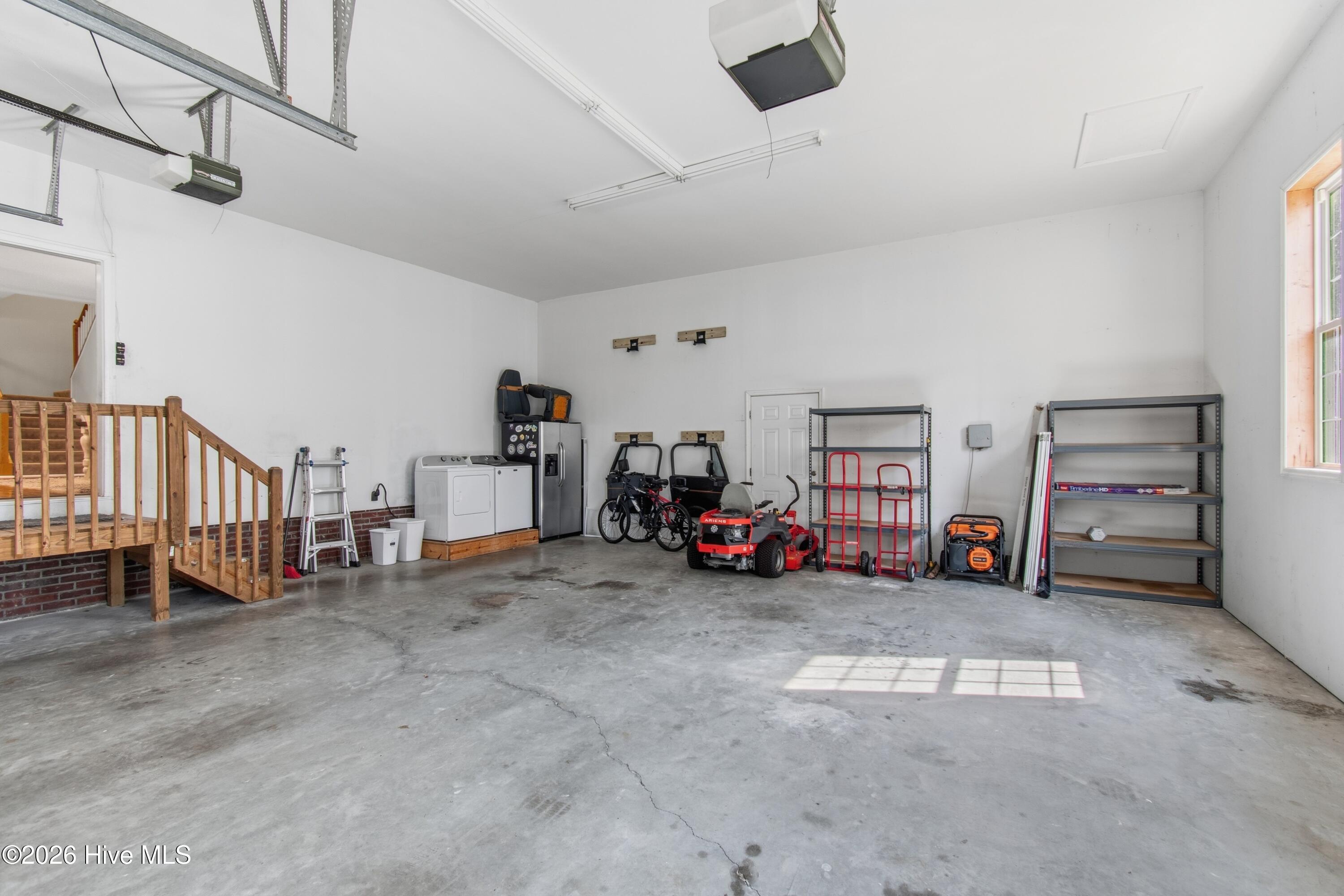 100556655 | Photo 61