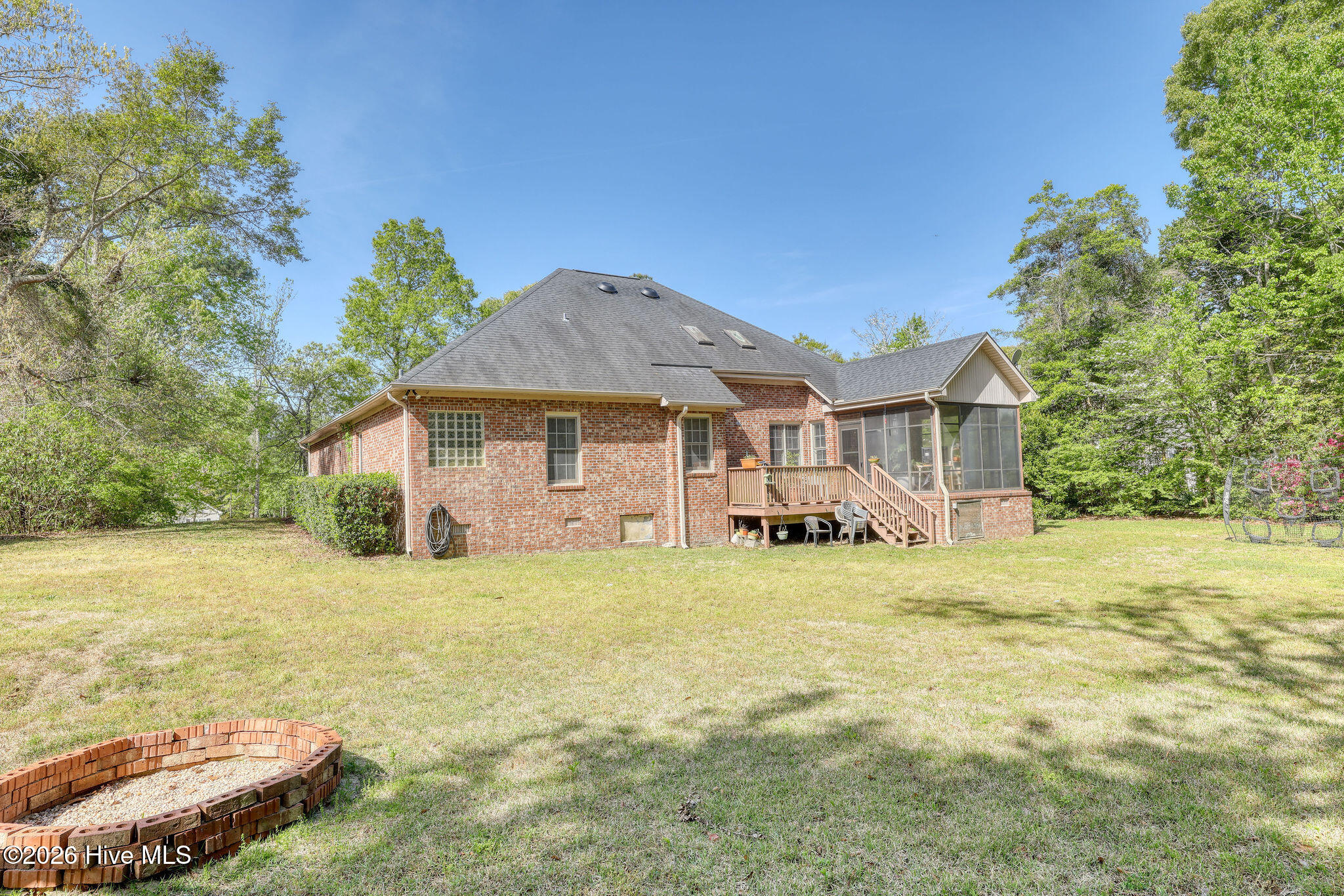 100565672 | Photo 59