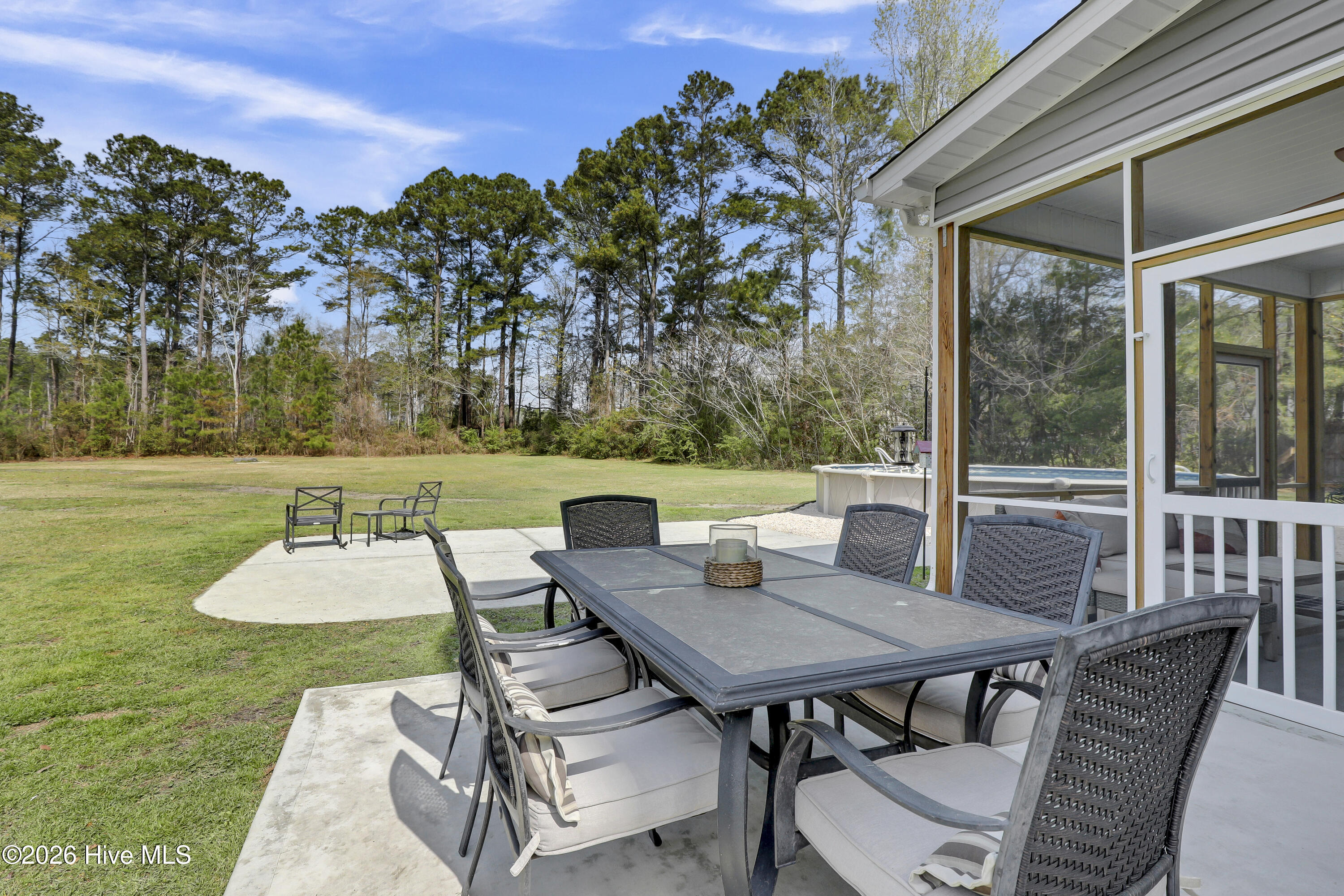 100562541 | Photo 34