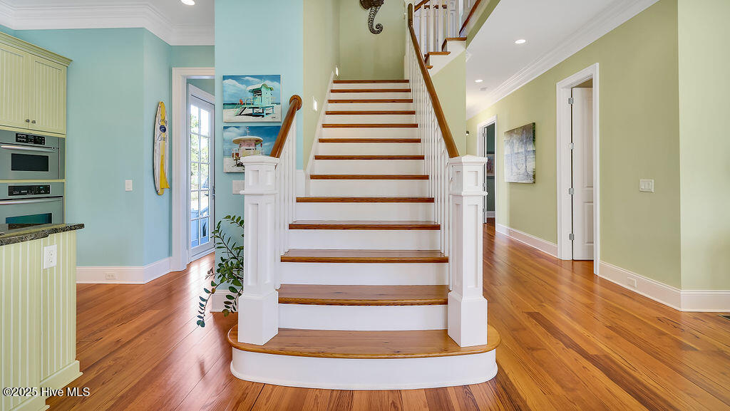 100538863 | Photo 17