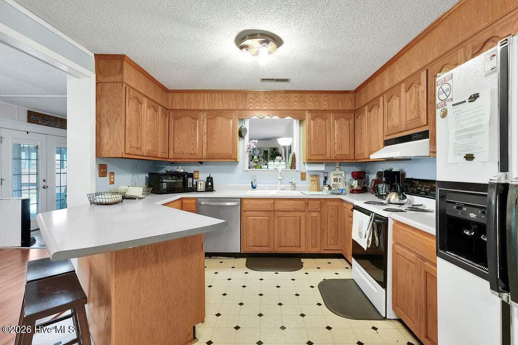 100565708 | Photo 11