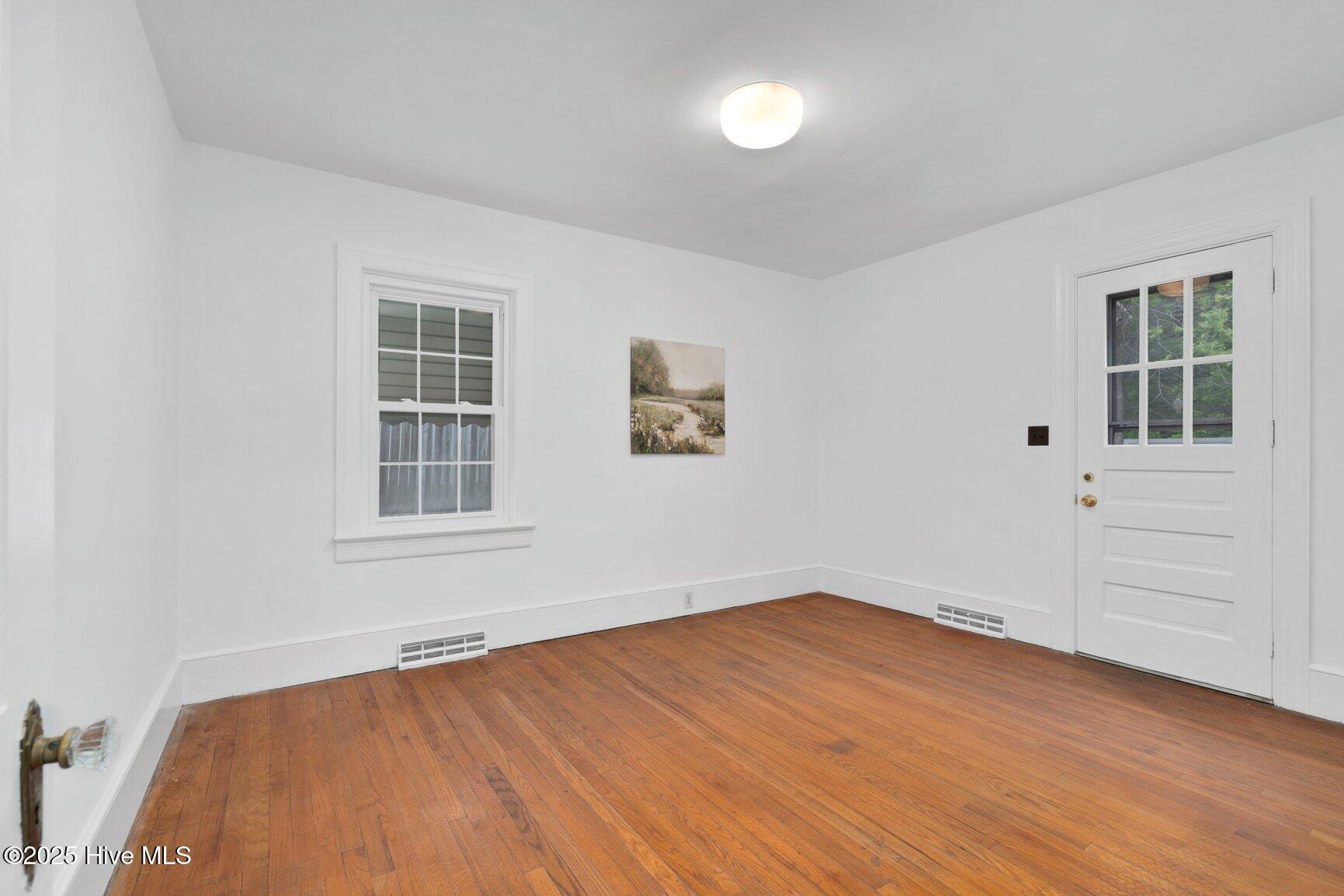 014-701EastNashStreet-SpringHope-NC-2788