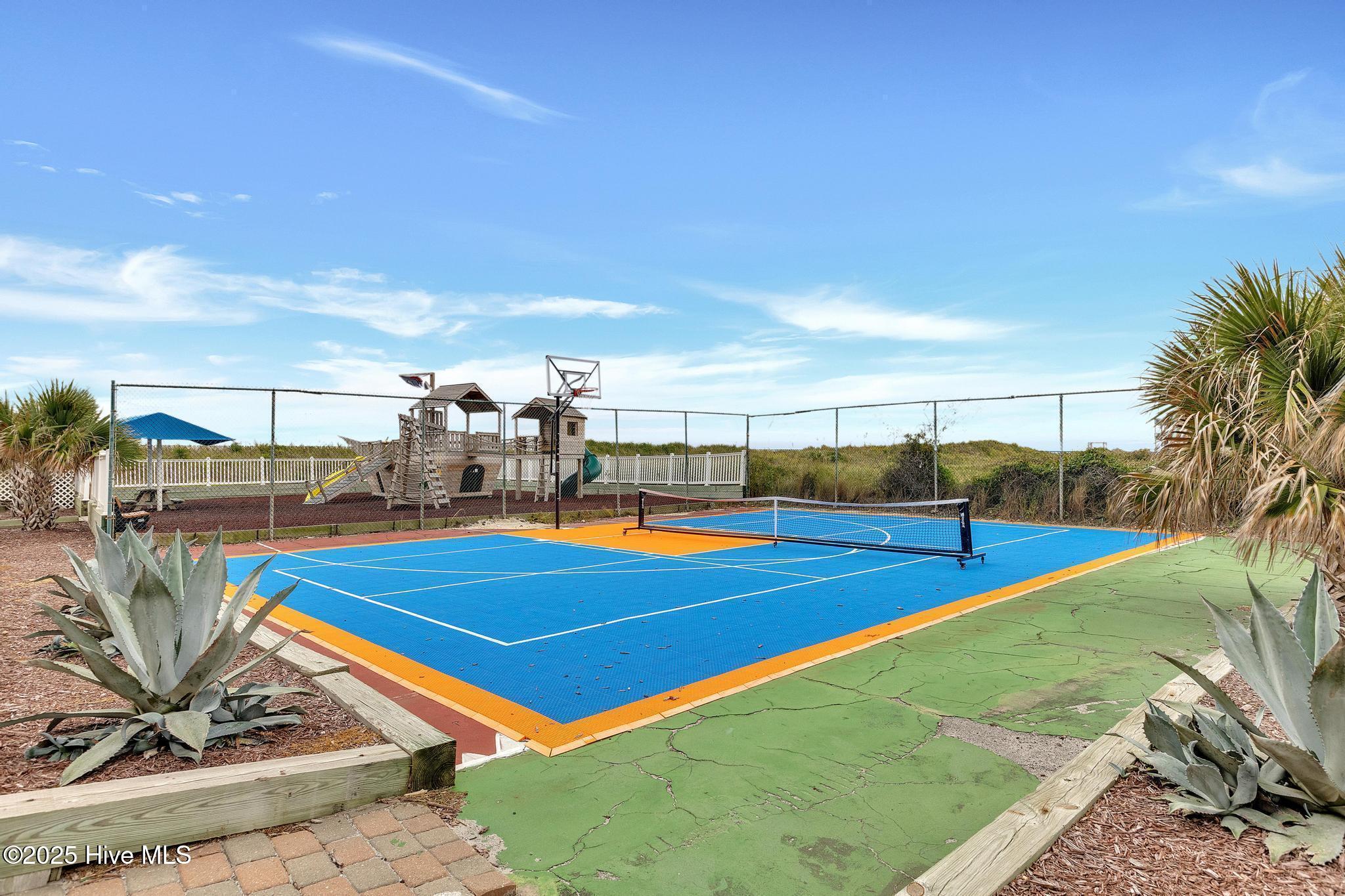 100515705 | Photo 56