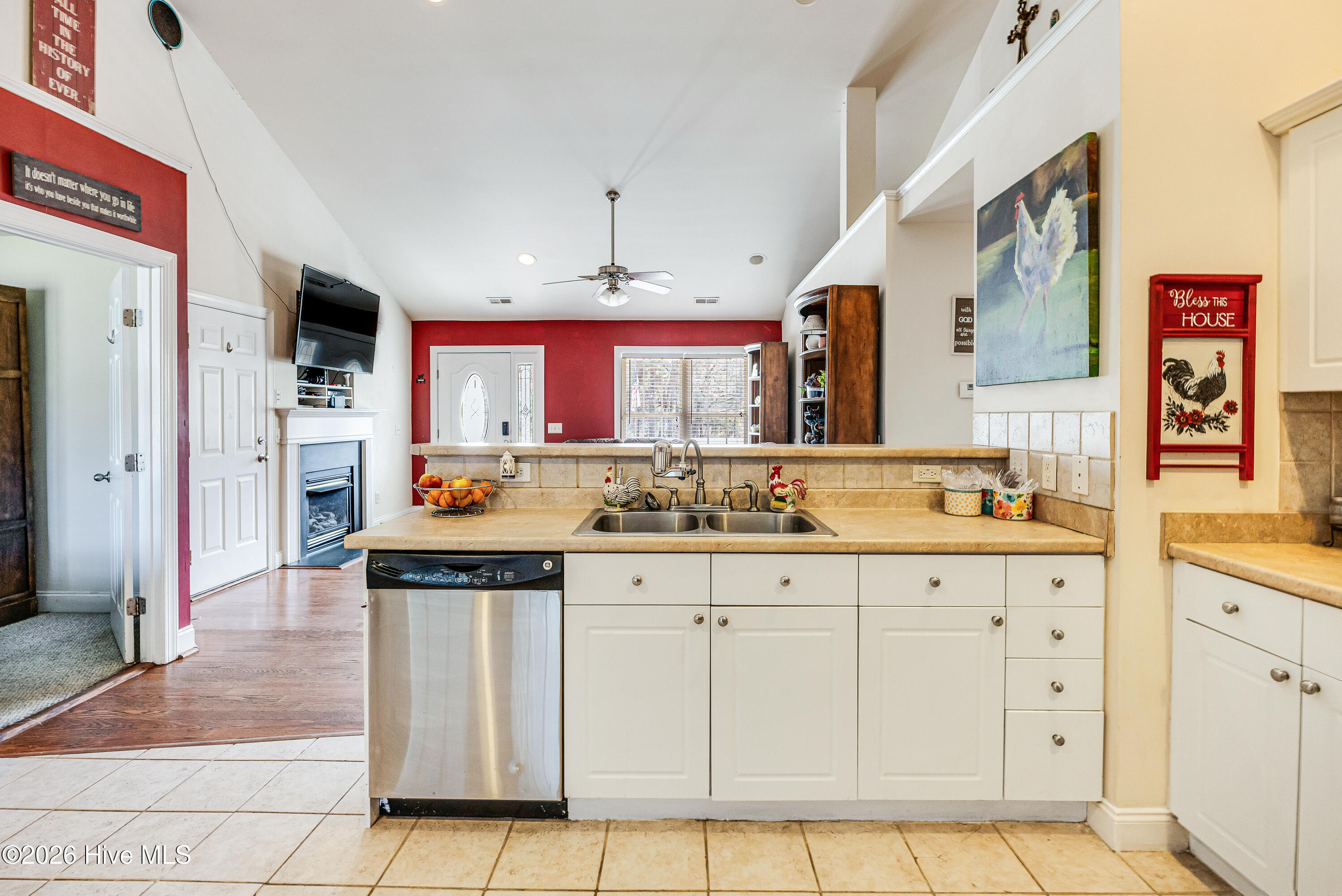 100559494 | Photo 10