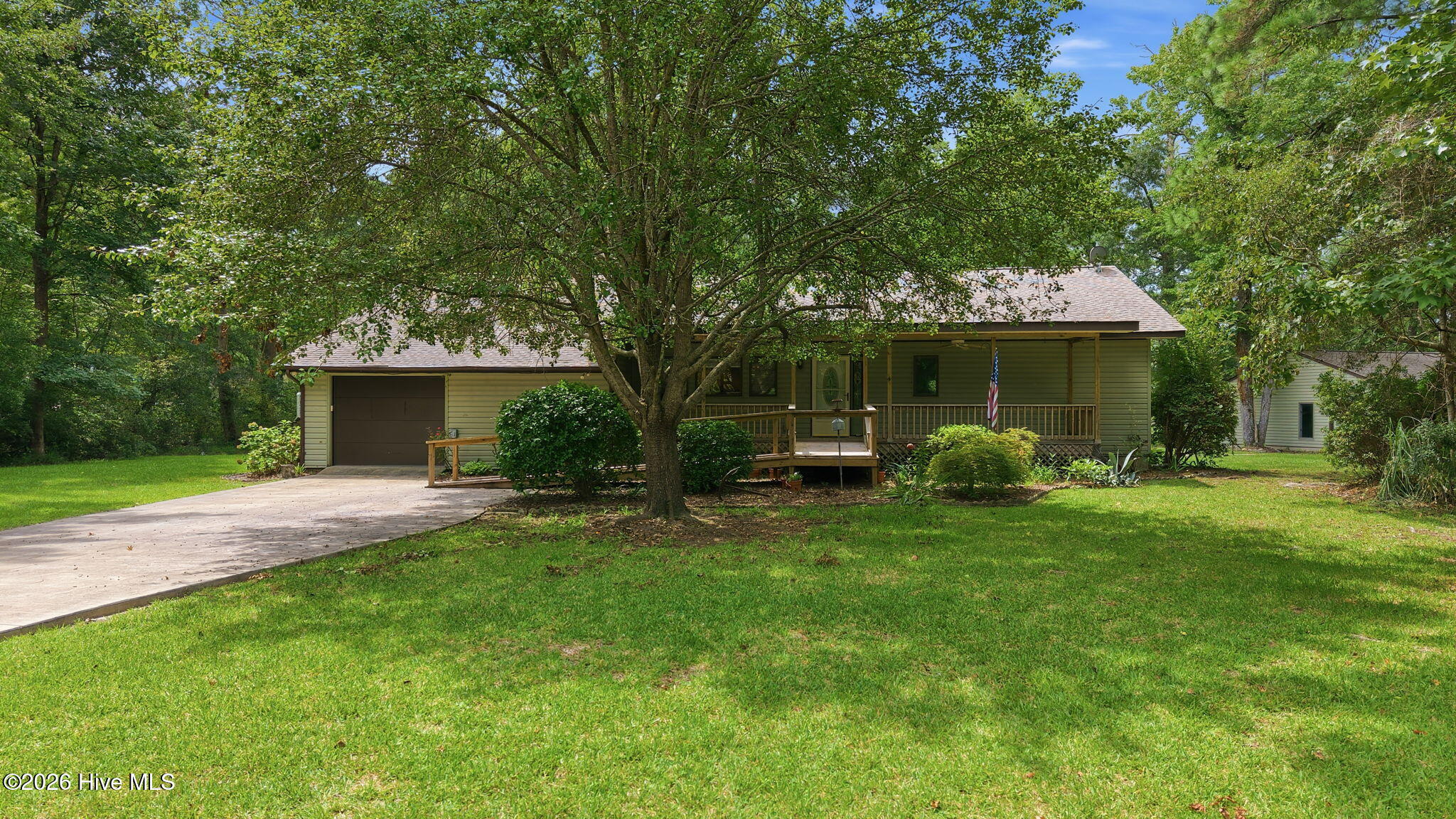6001 Mainsail Point Road,Oriental