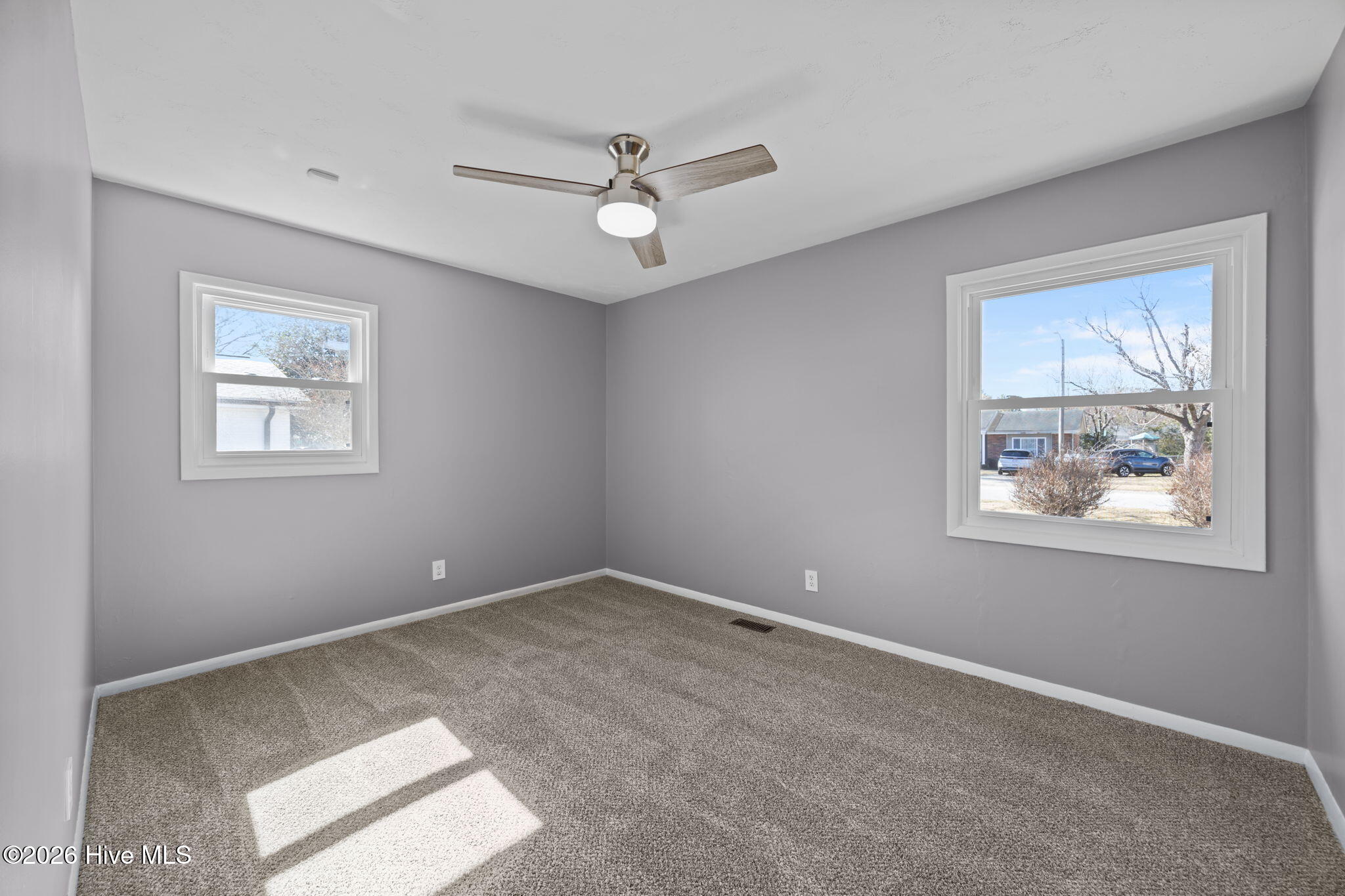 100553623 | Photo 28