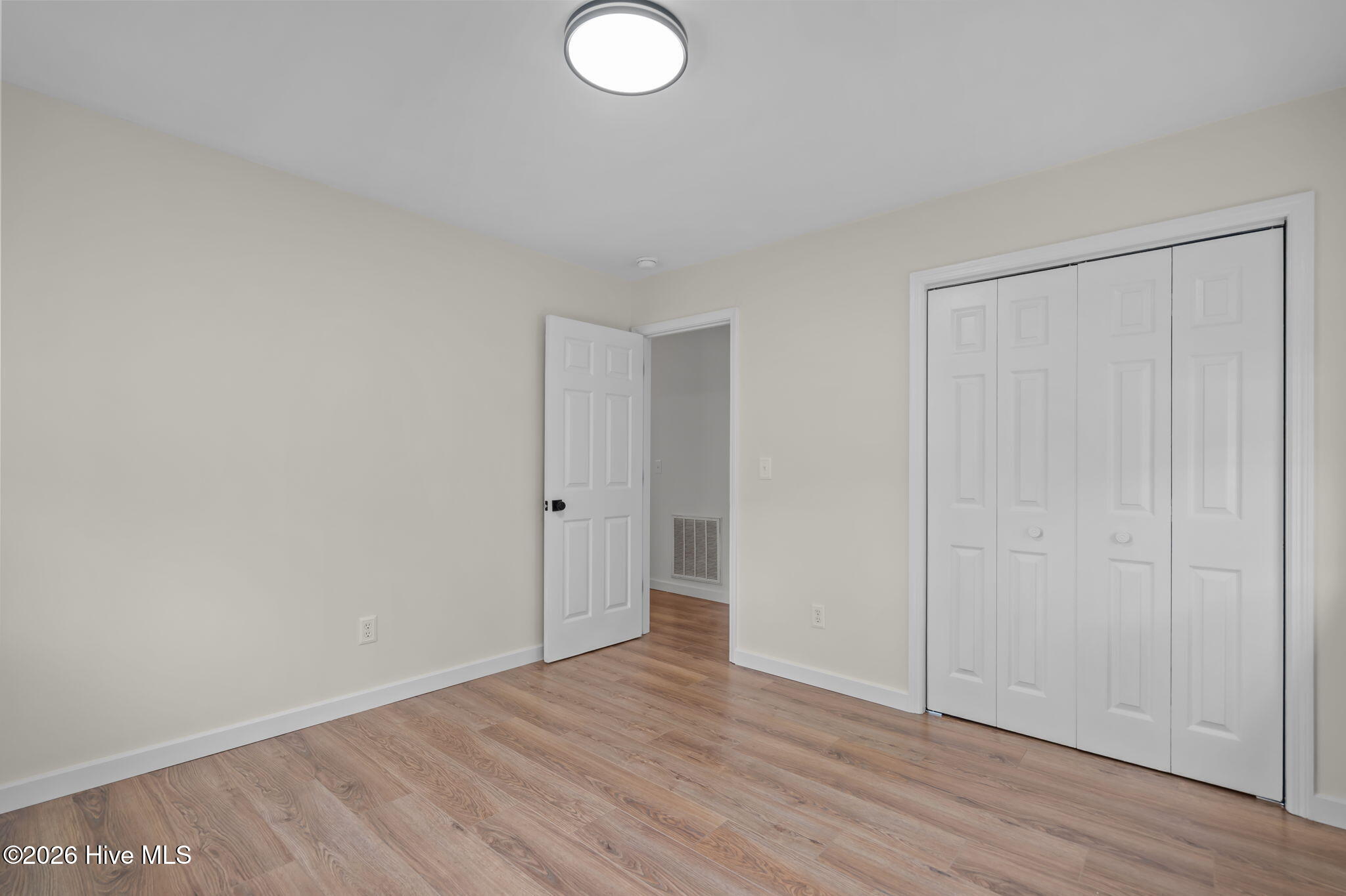 100541666 | Photo 55