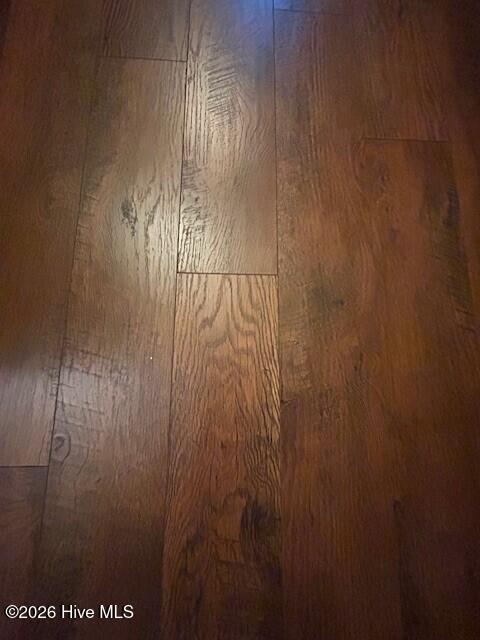 100557788 | Photo 45