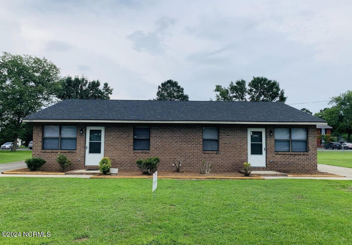 4223 College, Ayden, North Carolina, 2 Bedroom Bedrooms, 4 Room Rooms,1 BathroomBathrooms,Duplex,For sale,College,100594423 4223 College, Ayden, North Carolina, 2 Bedroom Bedrooms, 4 Room Rooms,1 BathroomBathrooms,Duplex,For sale,College,100594423