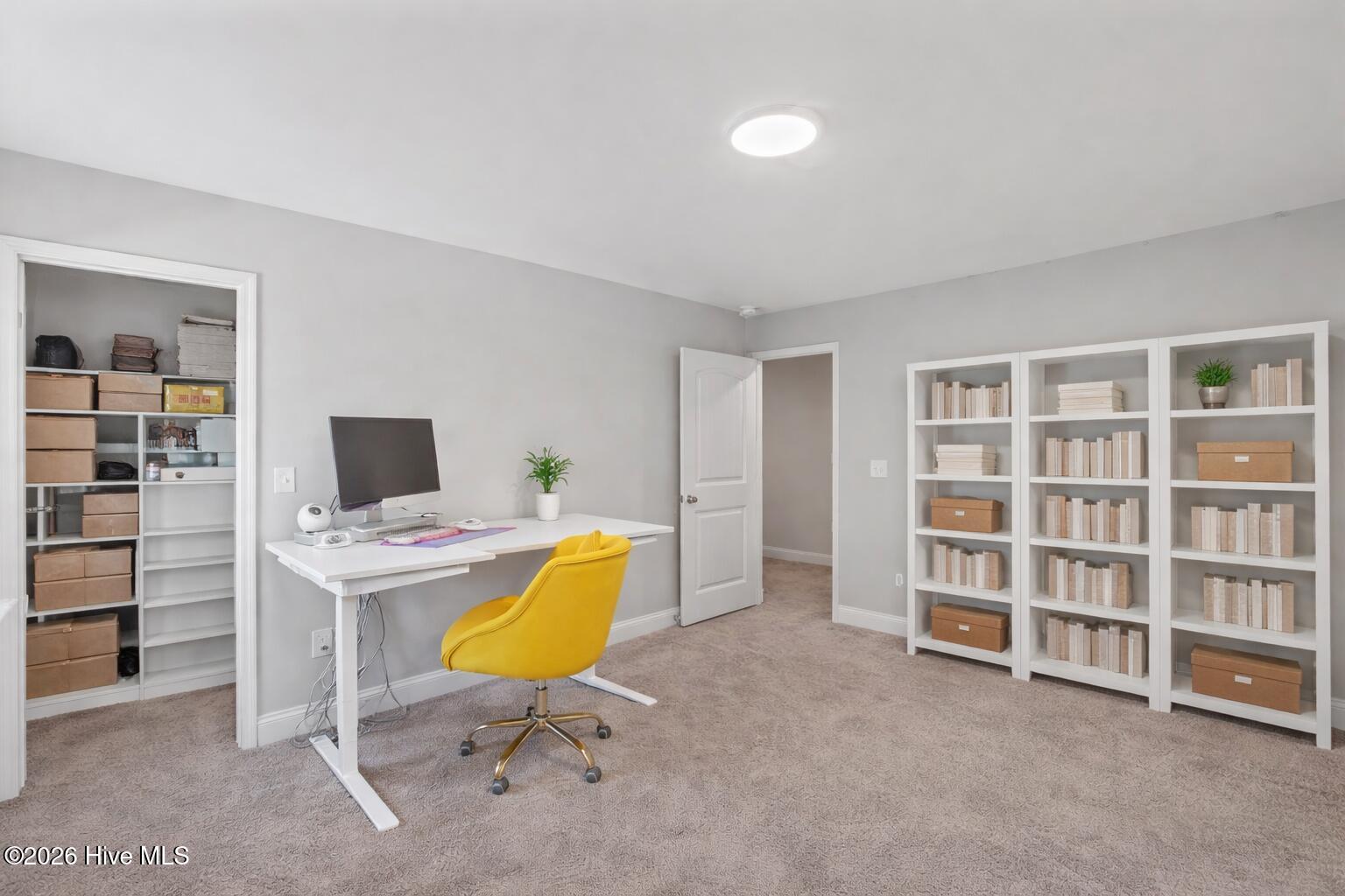 100554111 | Photo 31