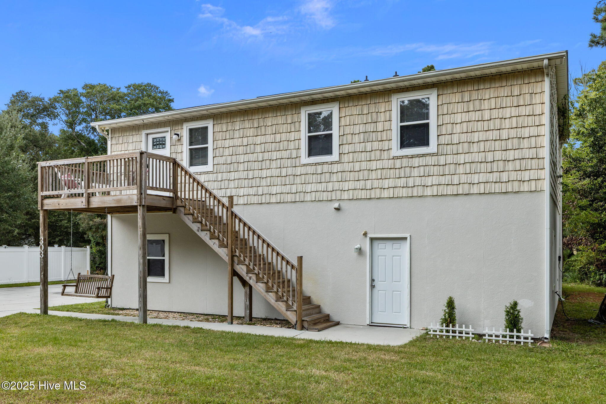 S Side Currently Rented/Sold Furnished