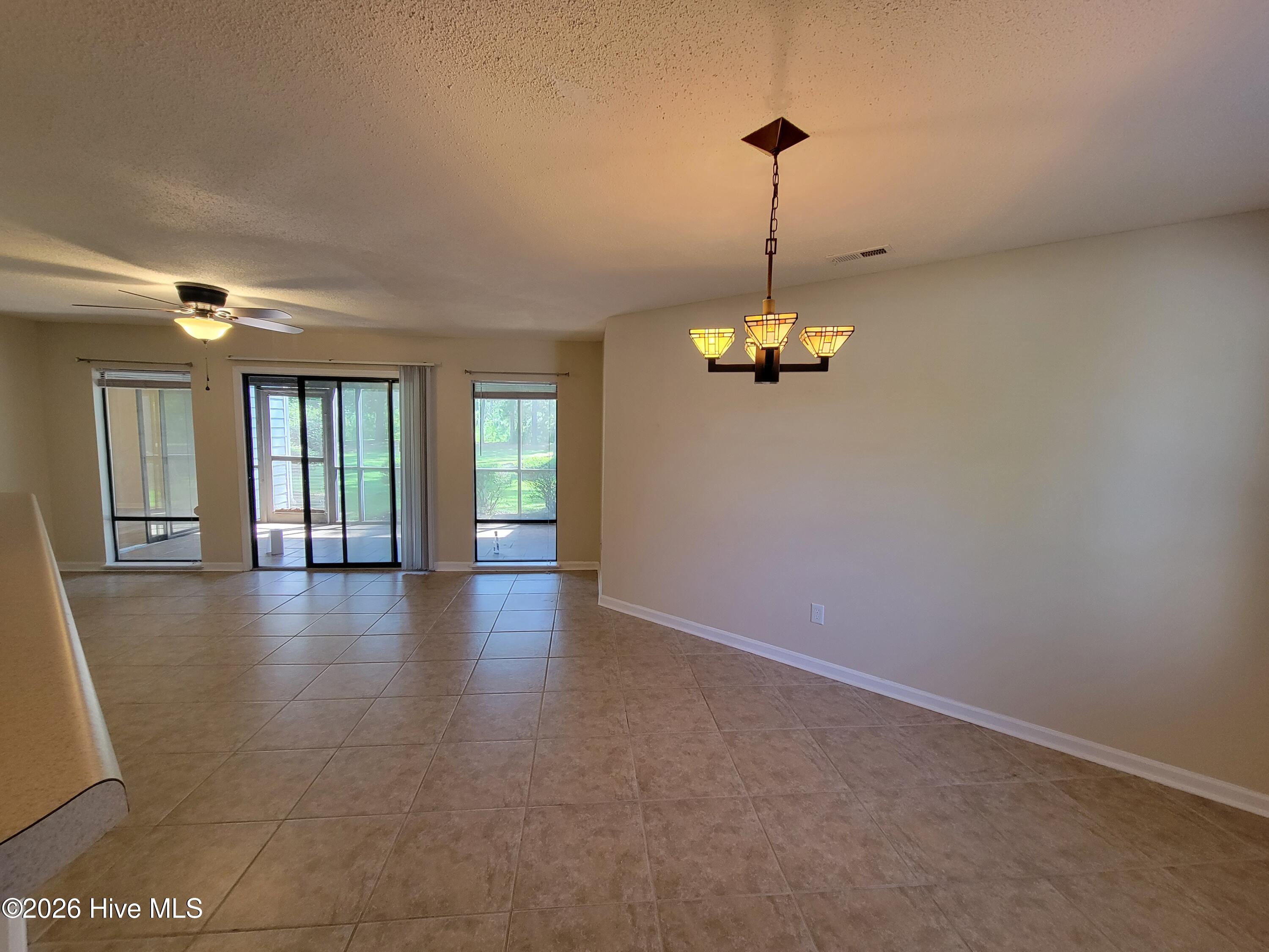 Undisclosed Address, Hampstead, NC, 28443