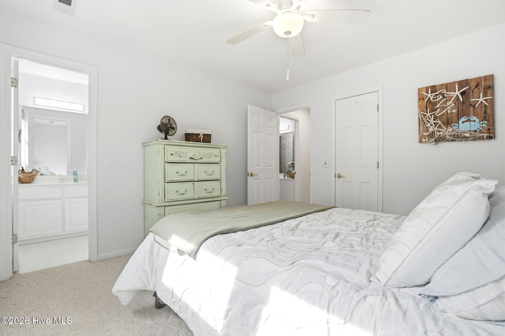 100562412 | Photo 52