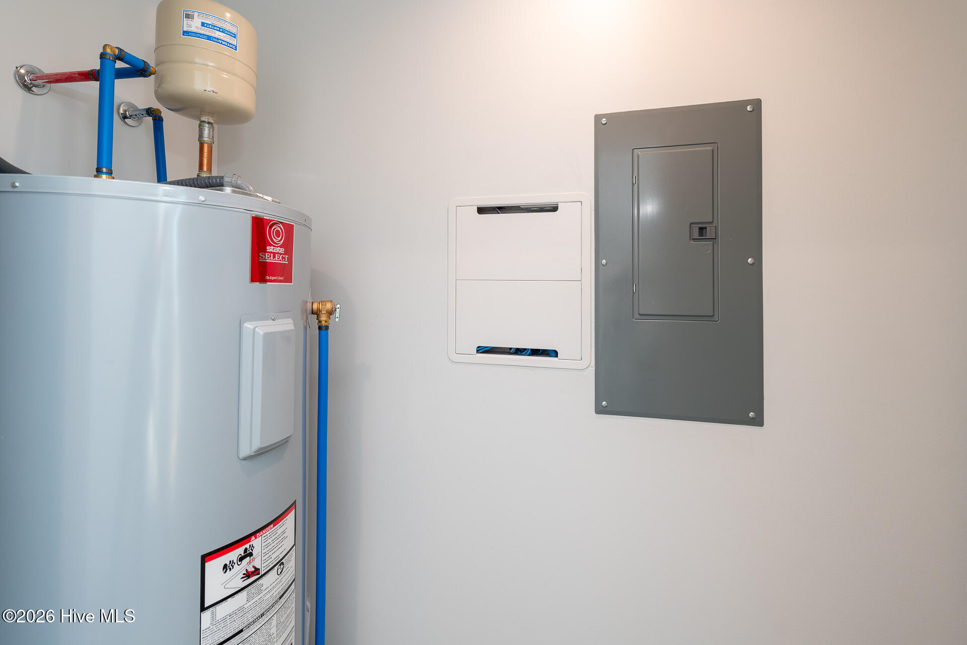 100568096 | Photo 60