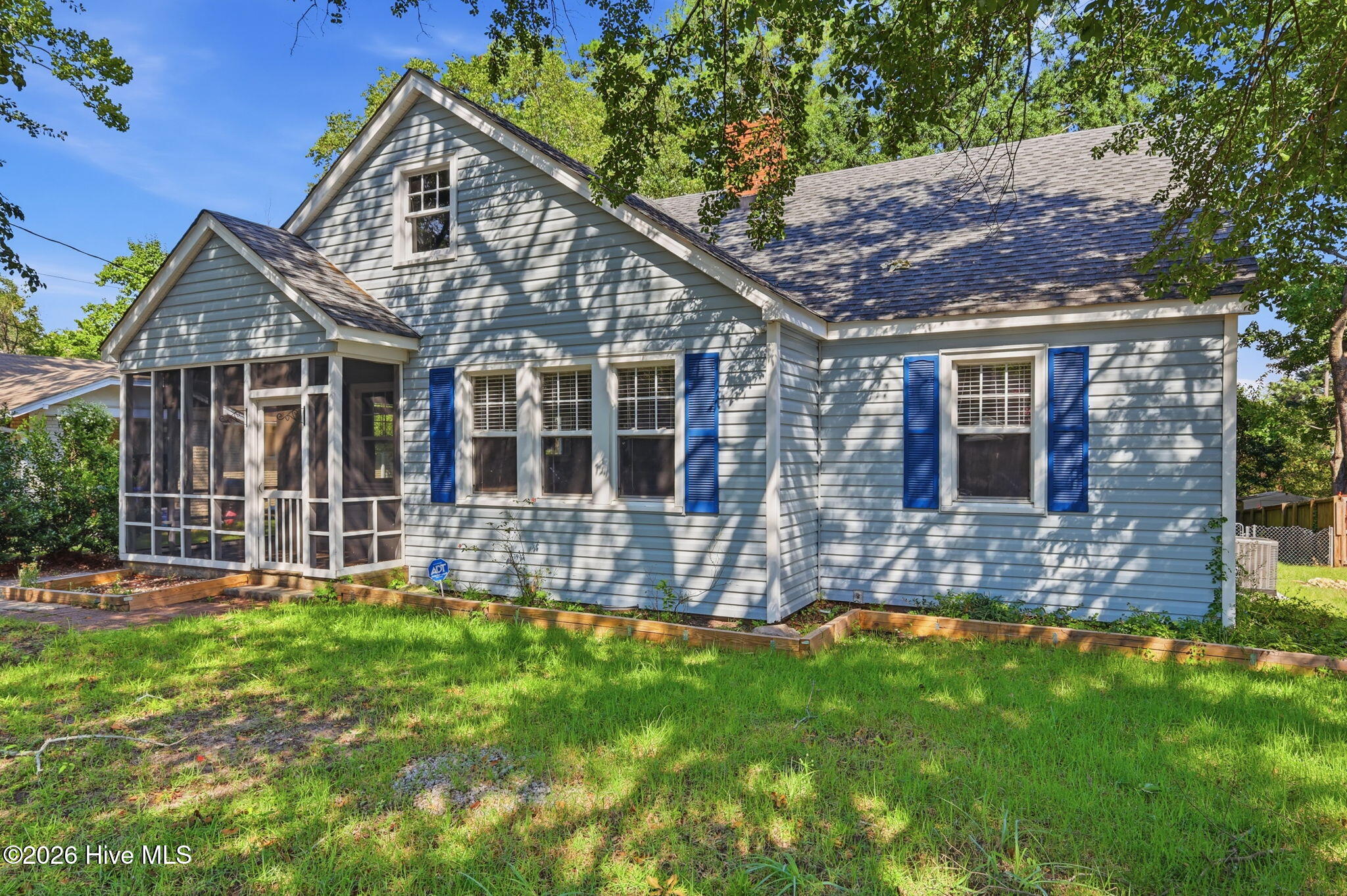 2nd image of 404 Pearl St, Fayetteville, NC 28303 | MLS# 100598292