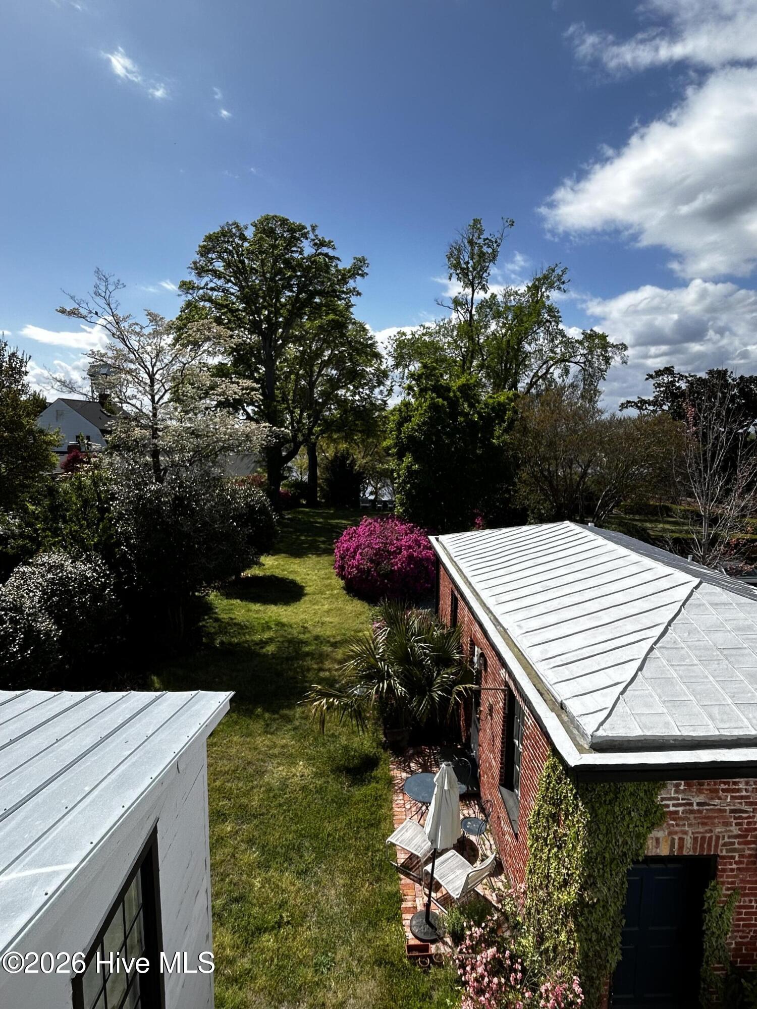 100552895 | Photo 37