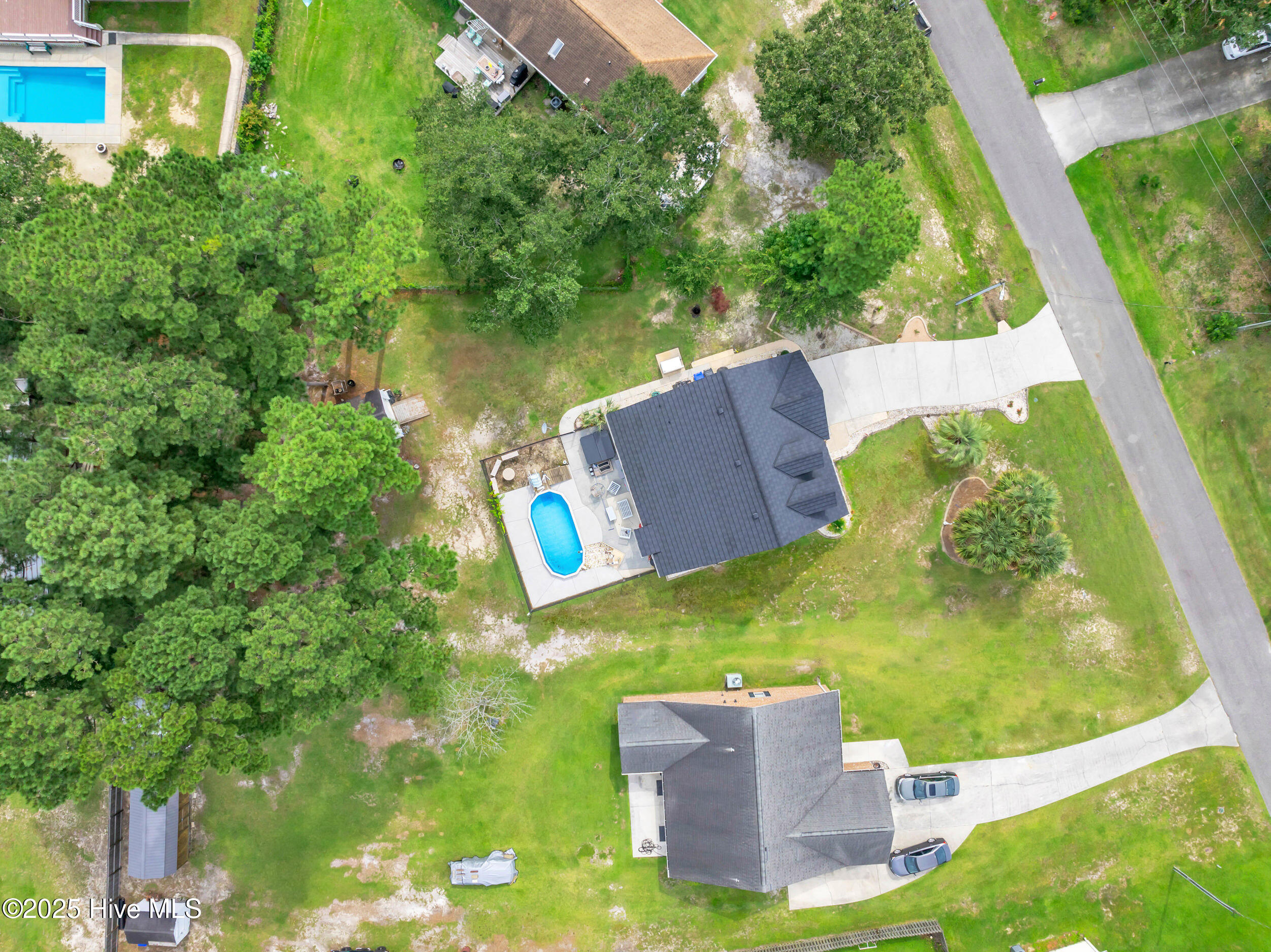 100527690 | Photo 37