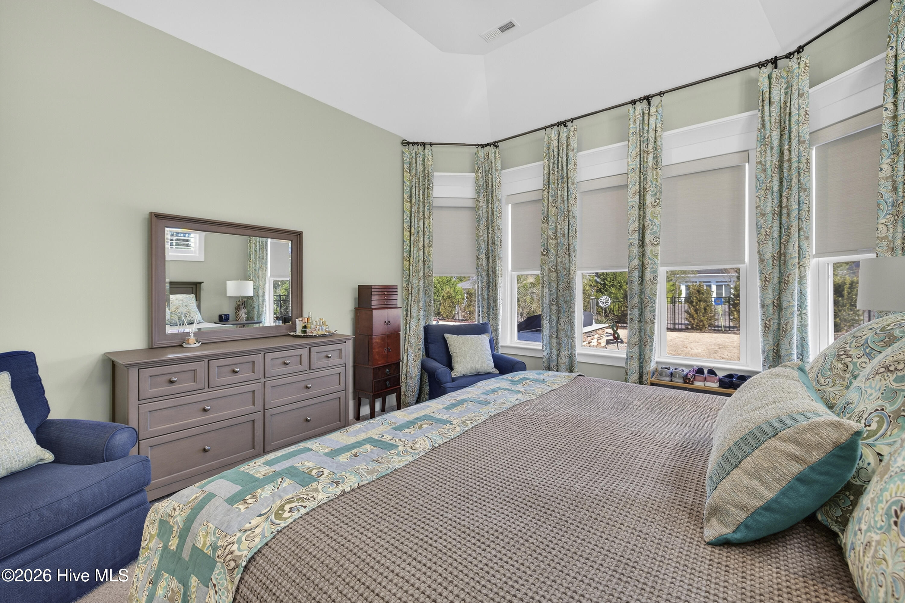 100556543 | Photo 17