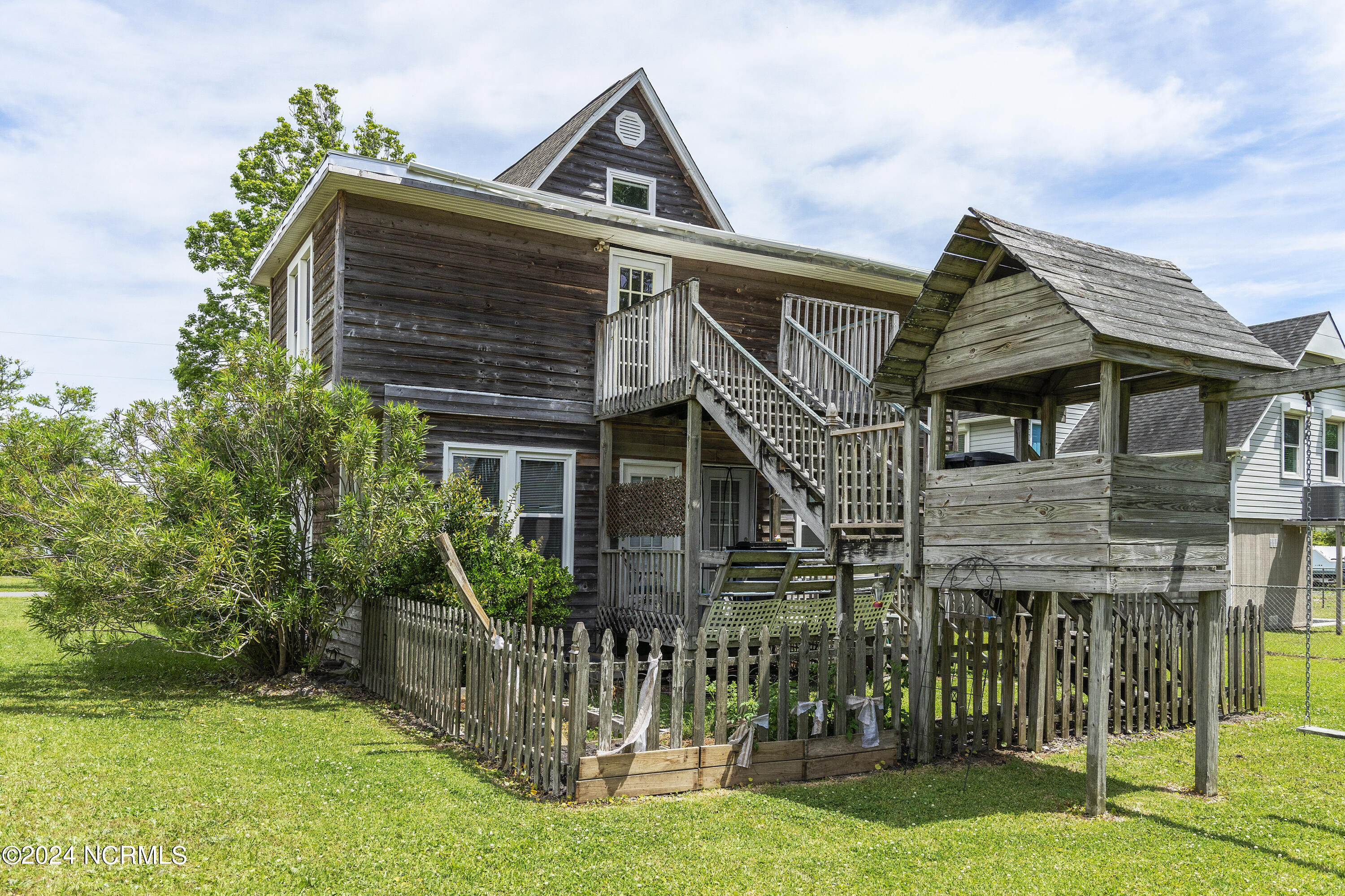 100488510 | Photo 54