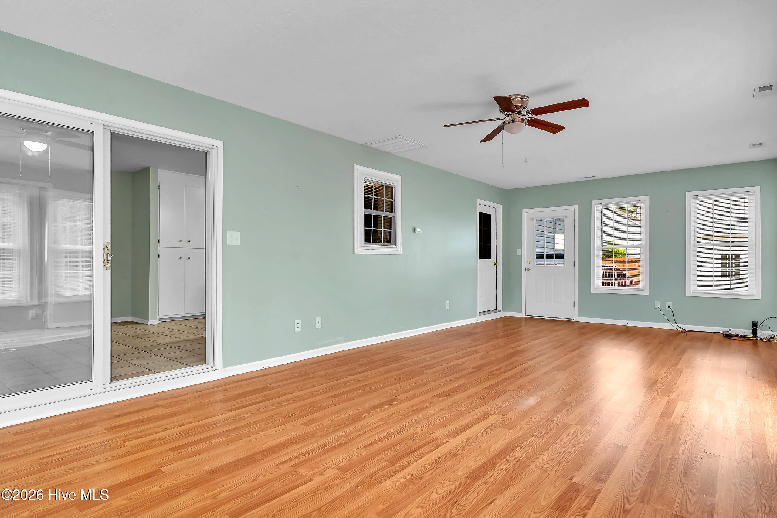 215 Winding Creek Way,Hubert