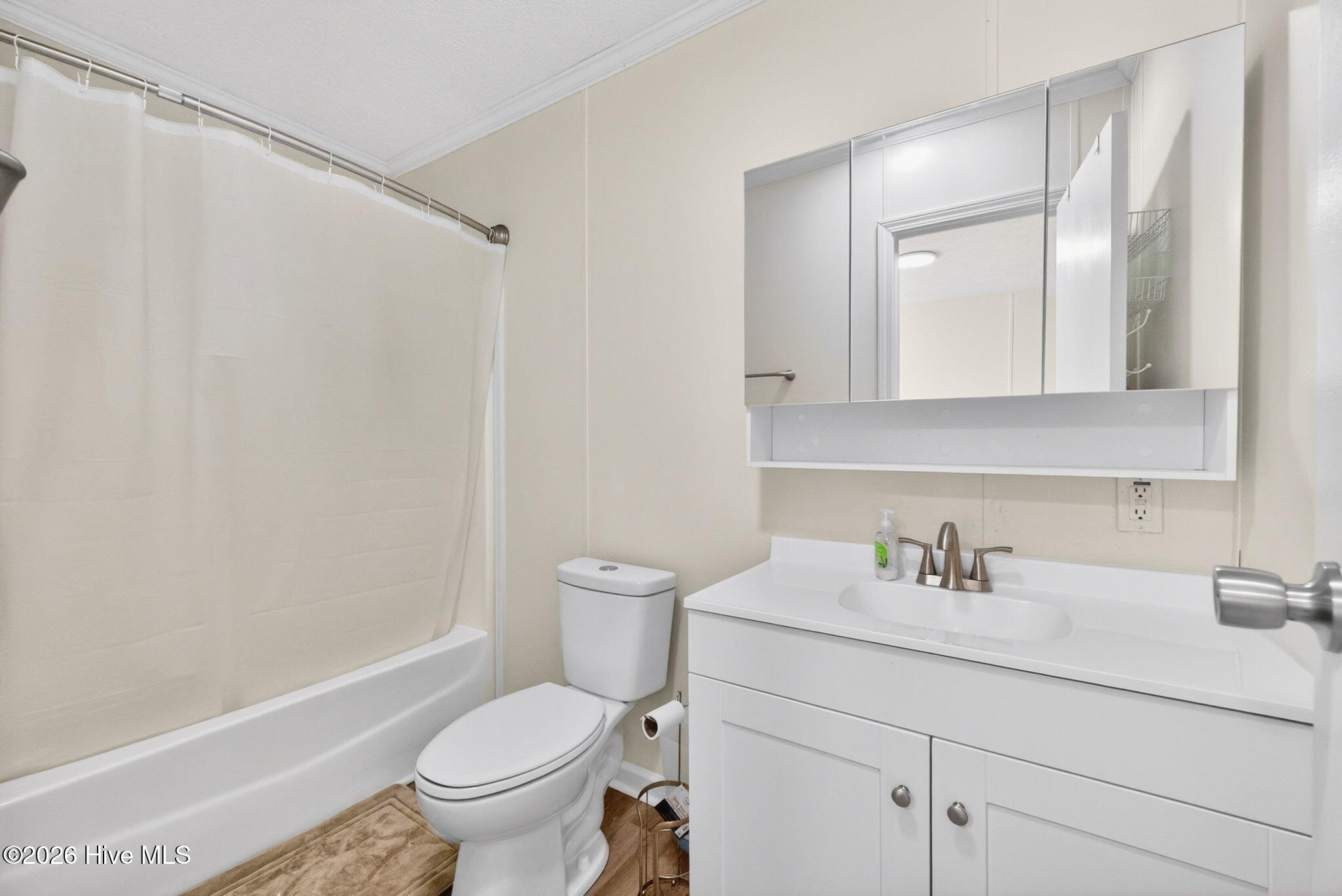 100567404 | Photo 16