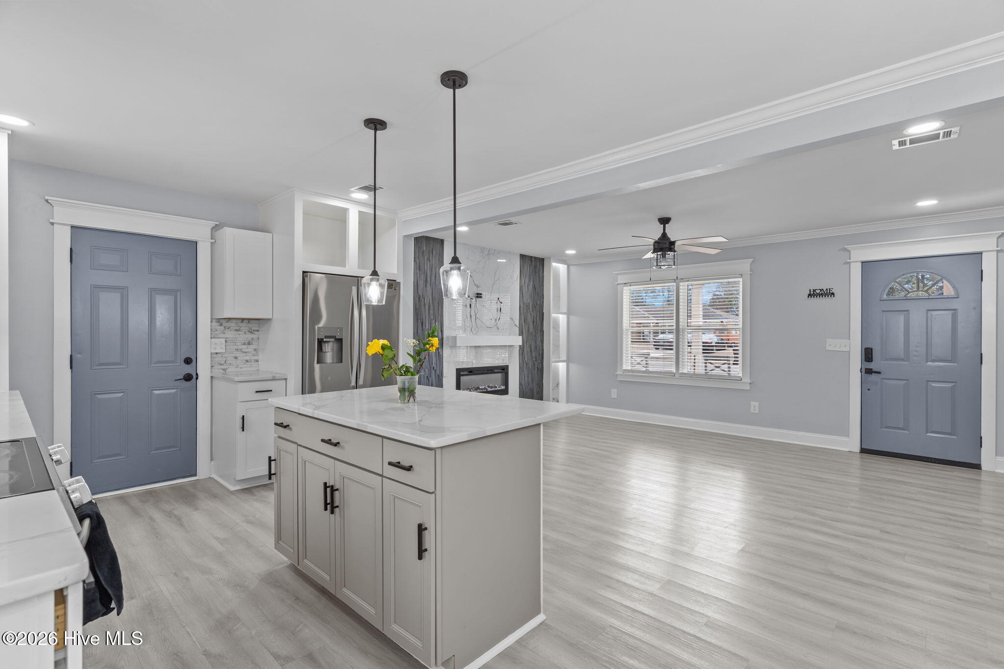 100557122 | Photo 14