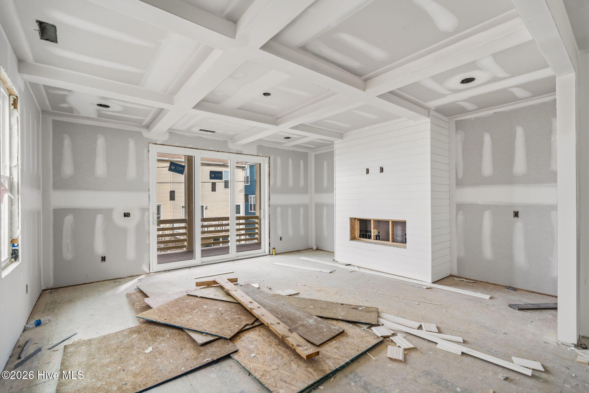 100547046 | Photo 18