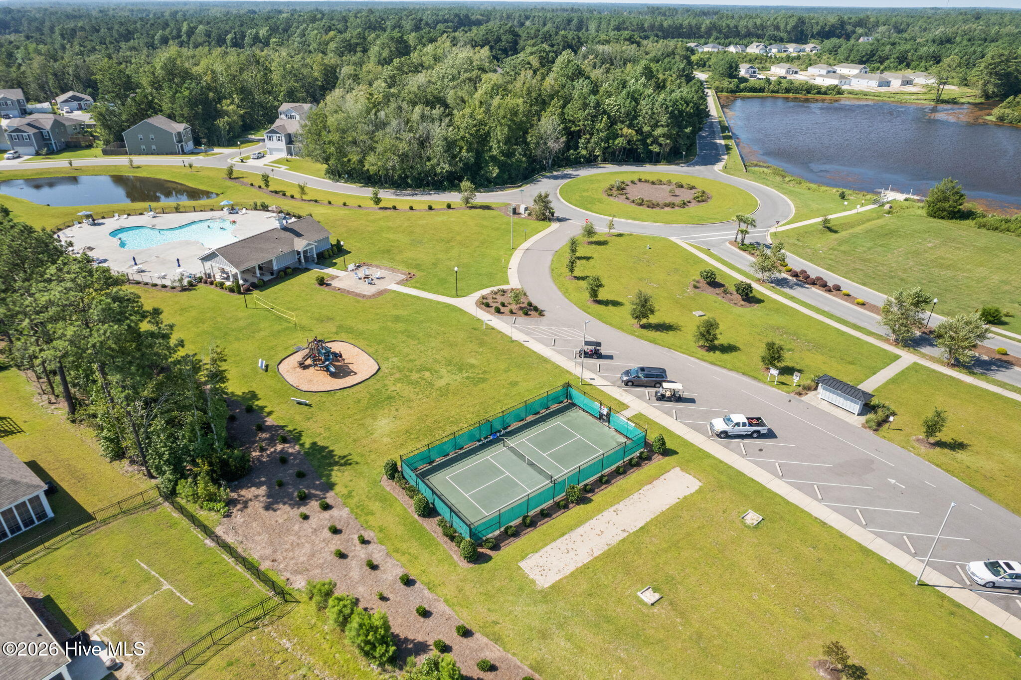 100564193 | Photo 47