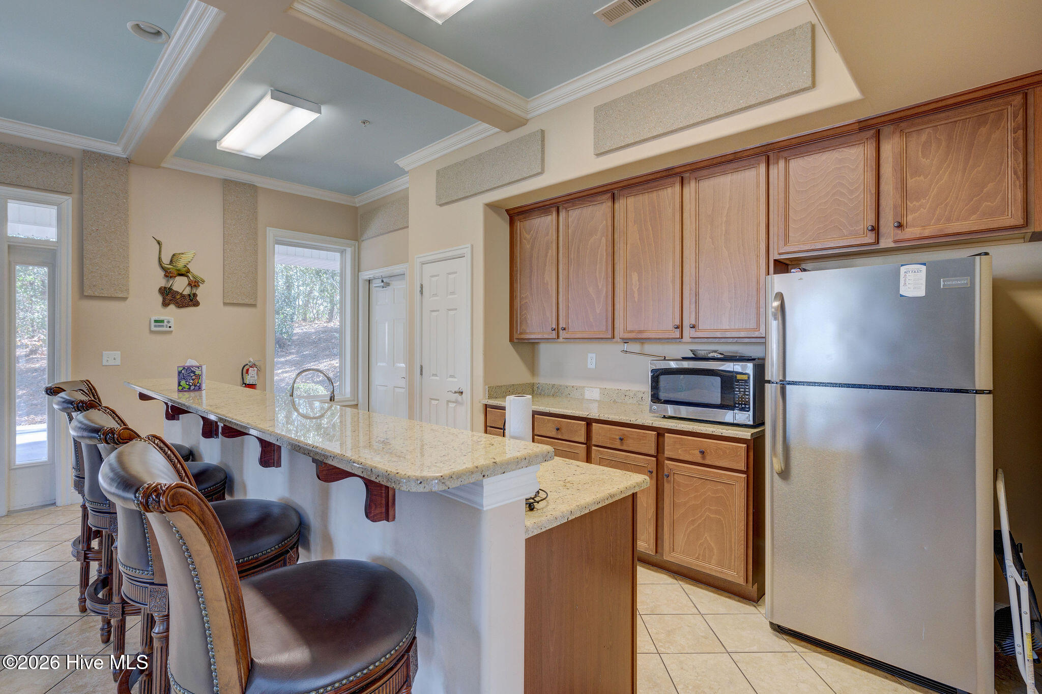 100560537 | Photo 39