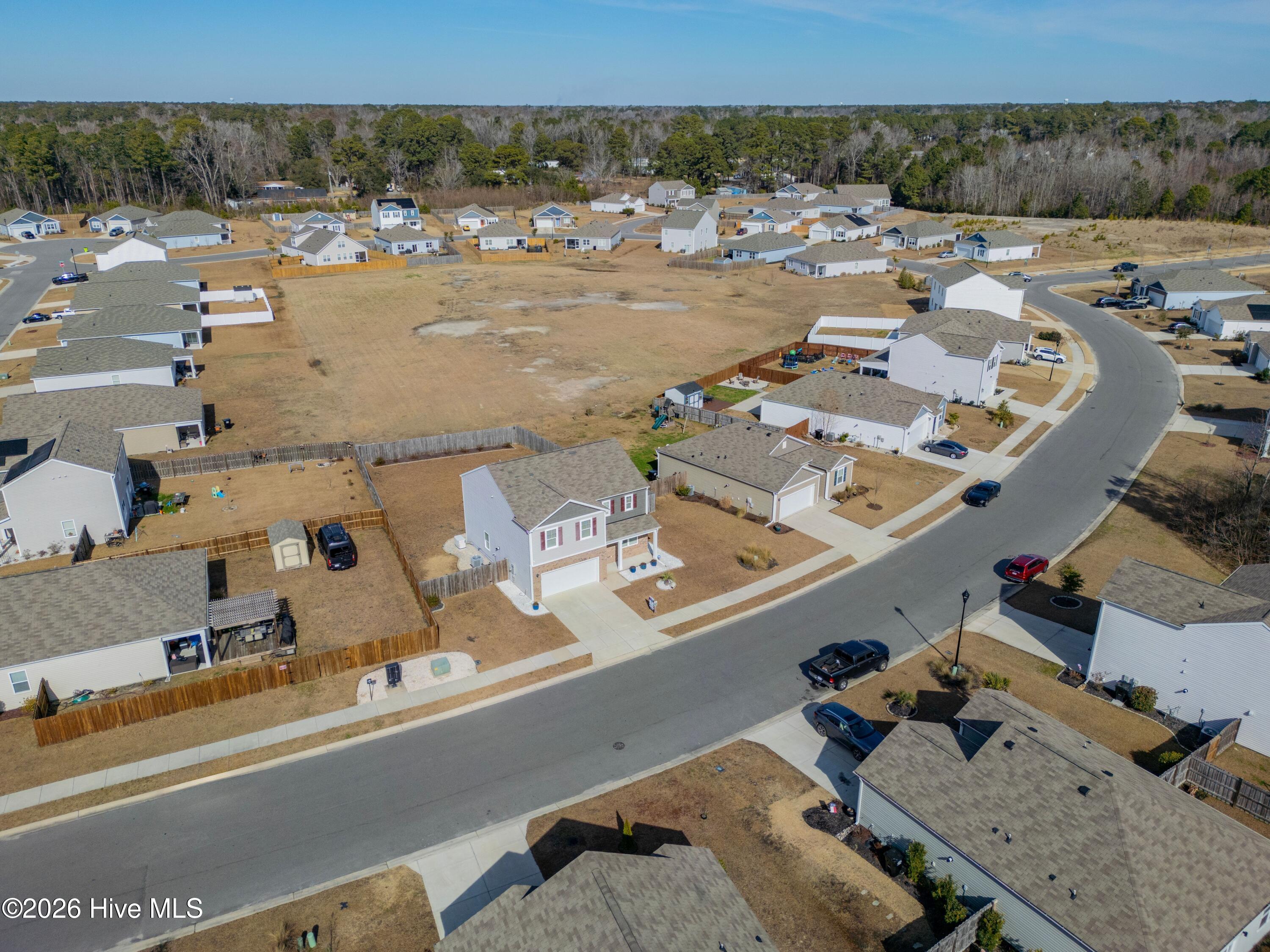 100549338 | Photo 40