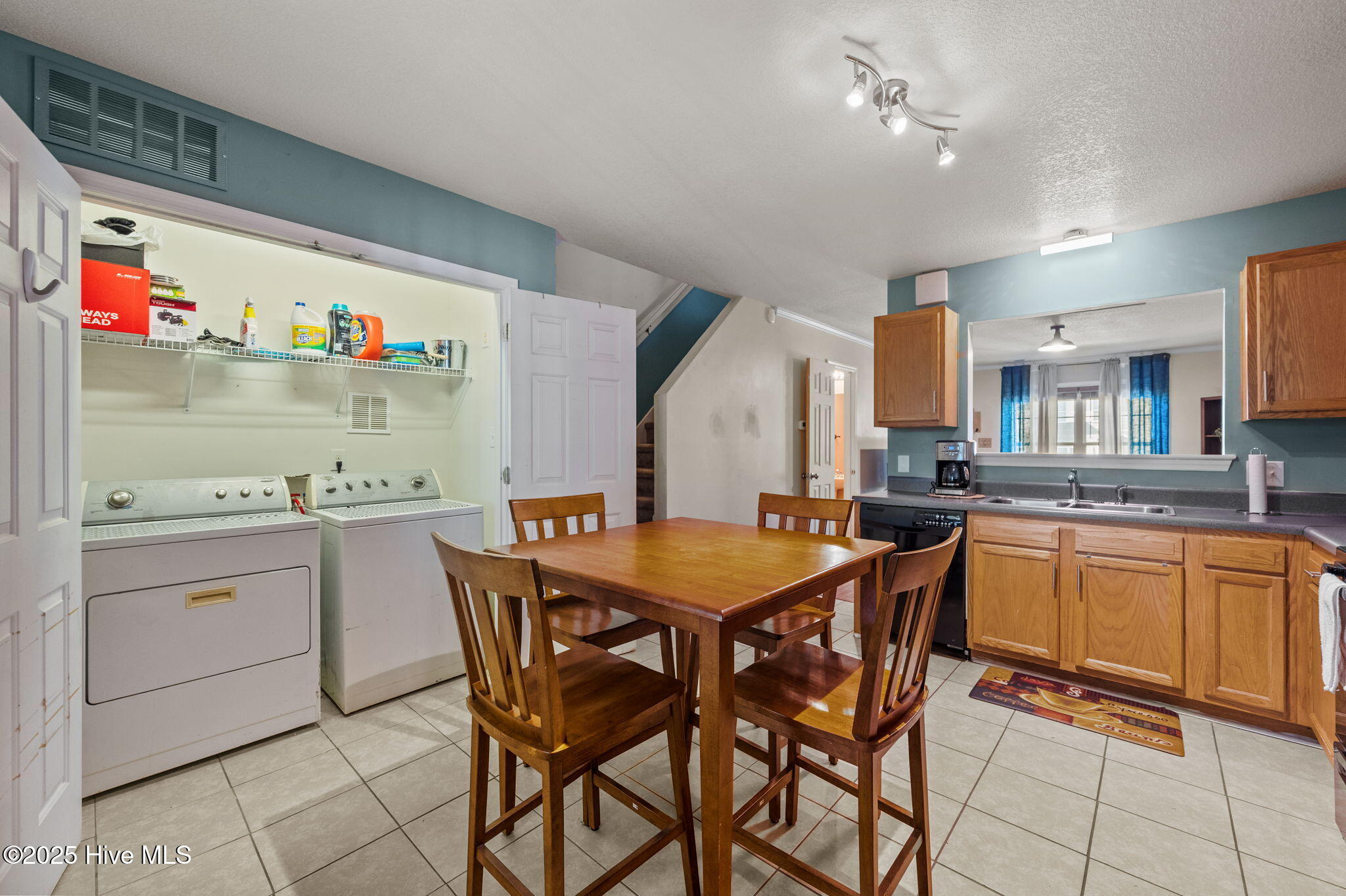 27 E Doris Avenue 207, Jacksonville, NC 28540 – photo 21: 36-web-or-mls-_RAD2490