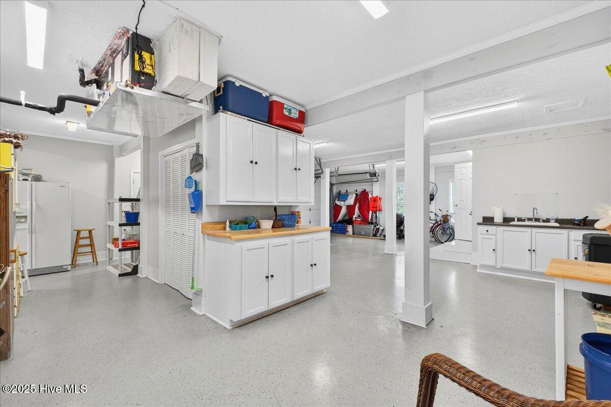 100531606 | Photo 35