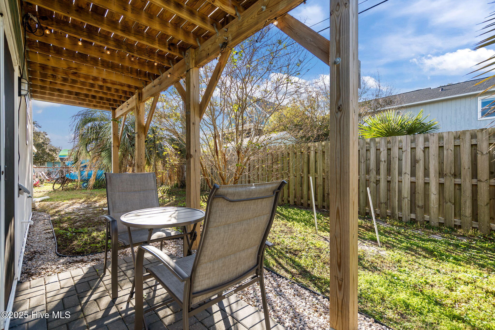 100541863 | Photo 73