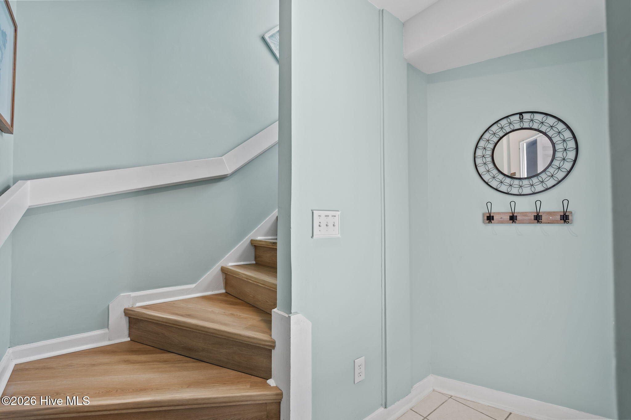 100566961 | Photo 33