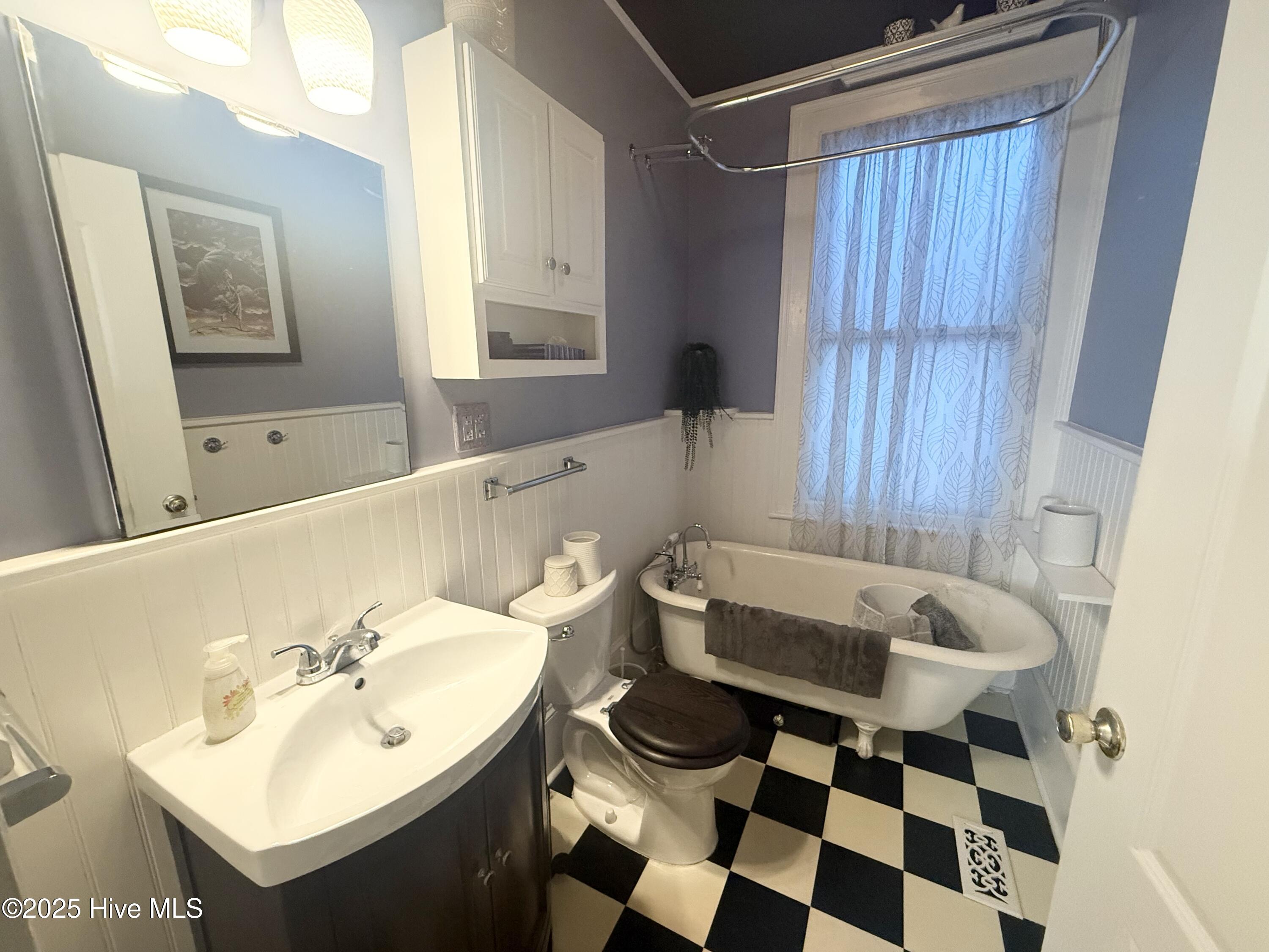 100544093 | Photo 10