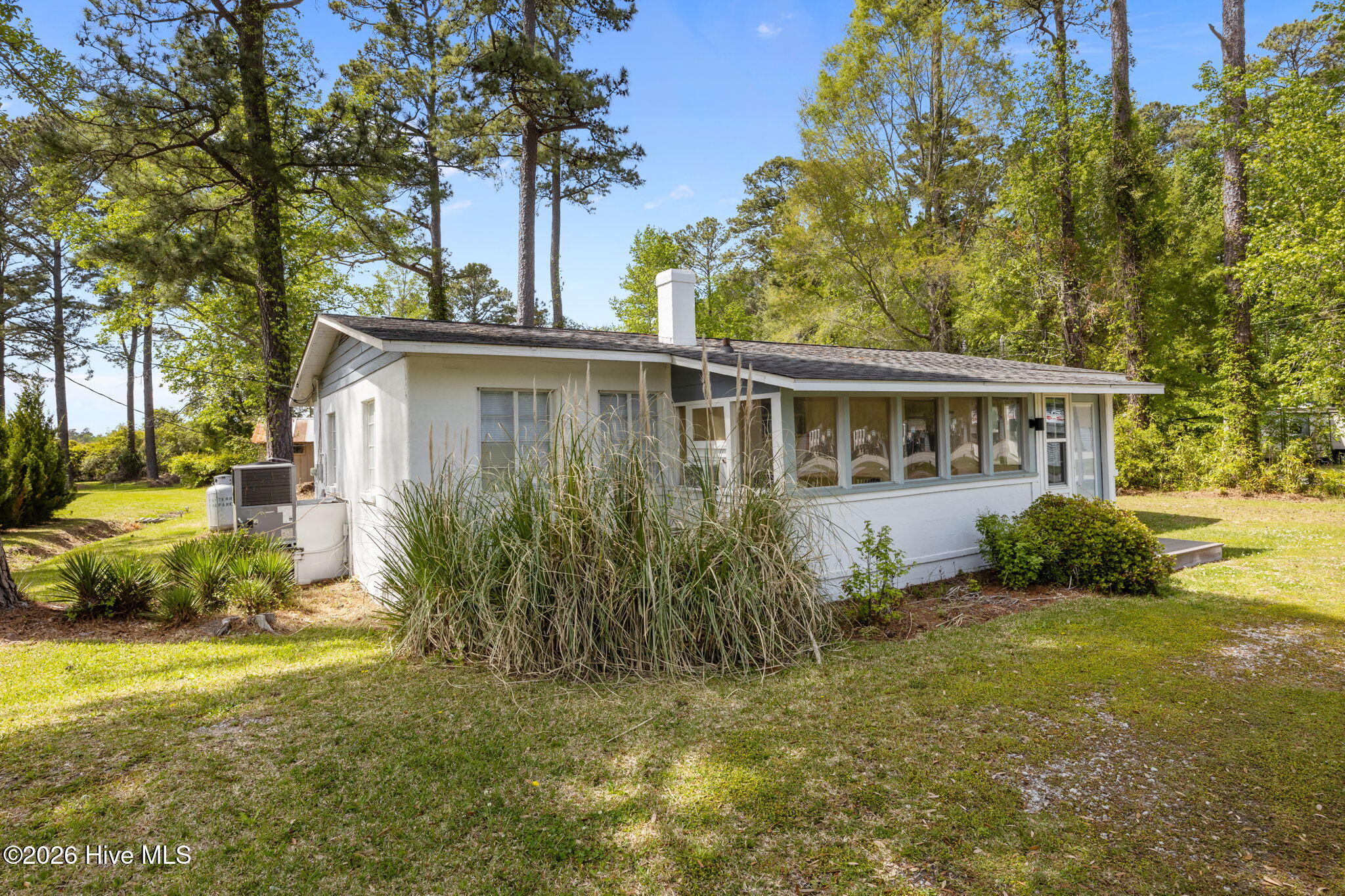 1103 Broad Street Ext,Oriental