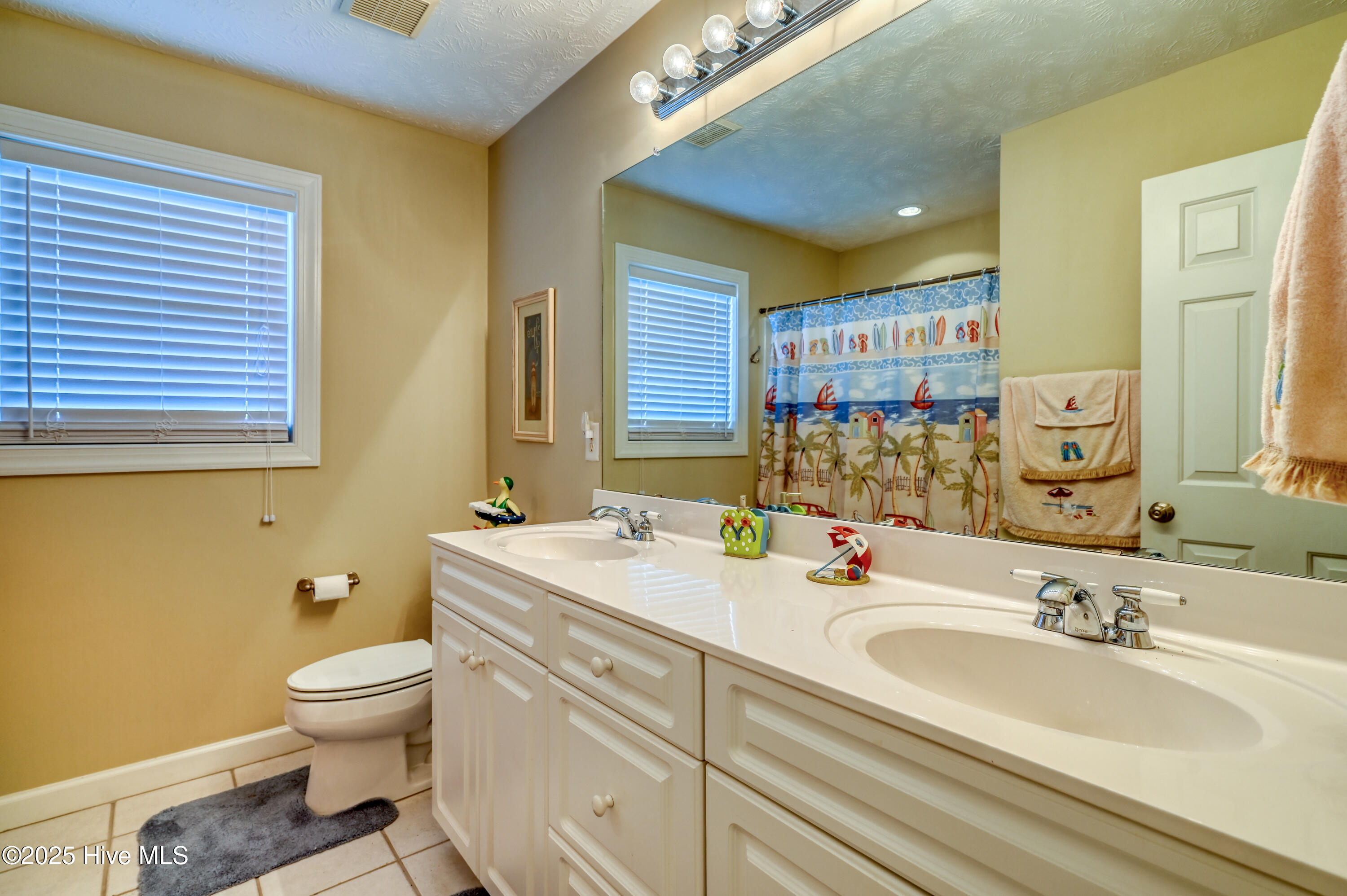 100502638 | Photo 38