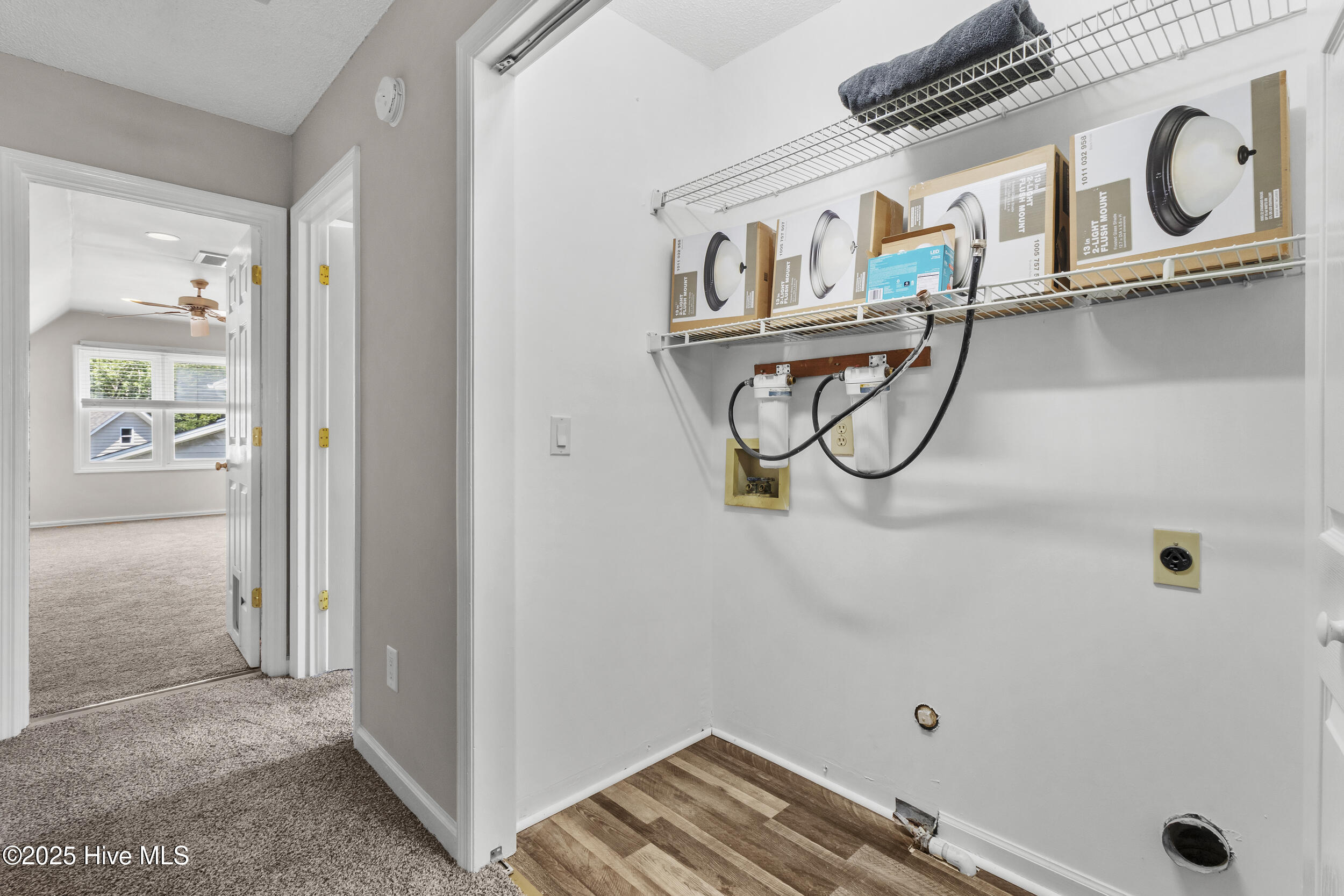 100526469 | Photo 28