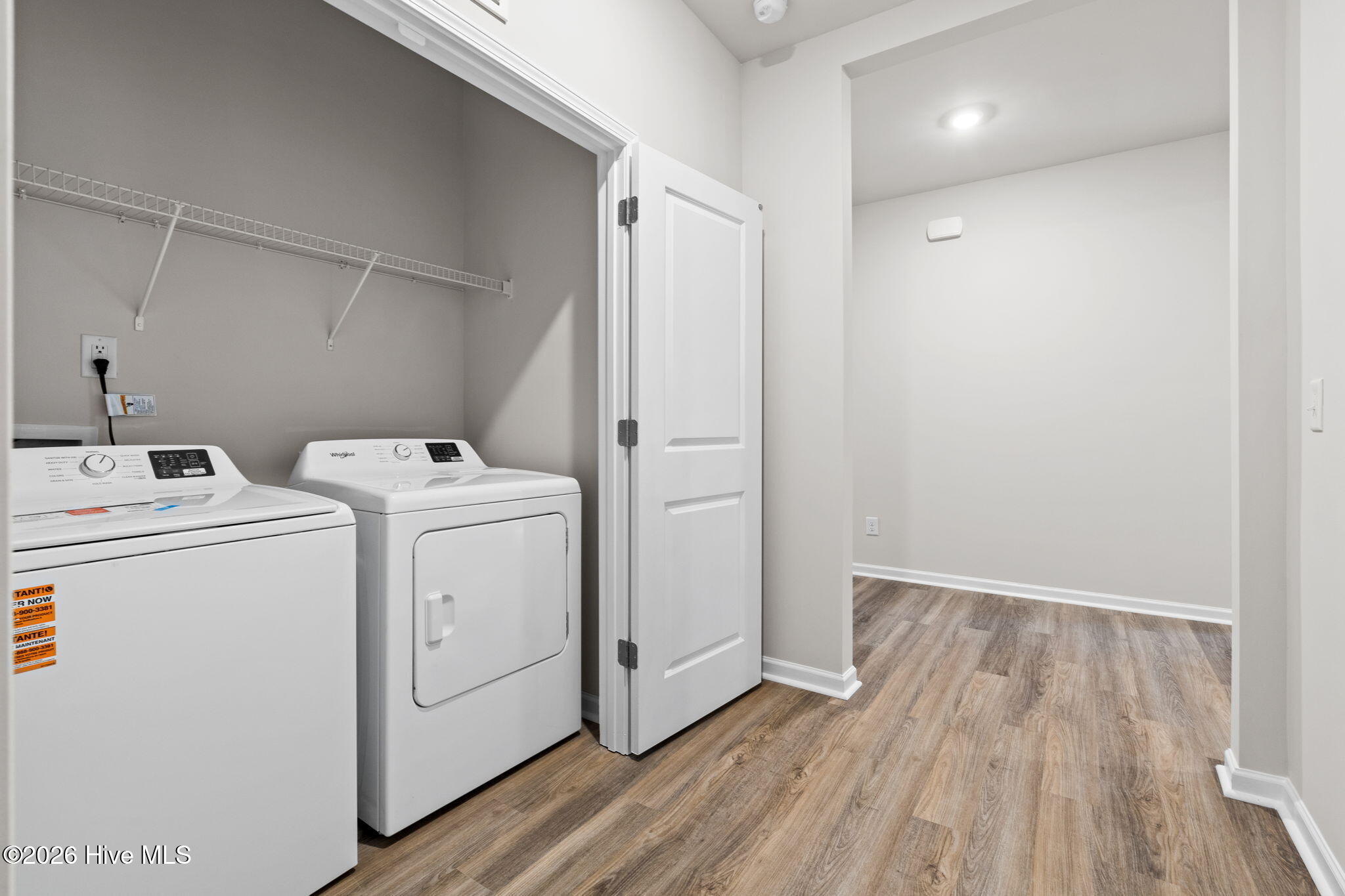 100534400 | Photo 32