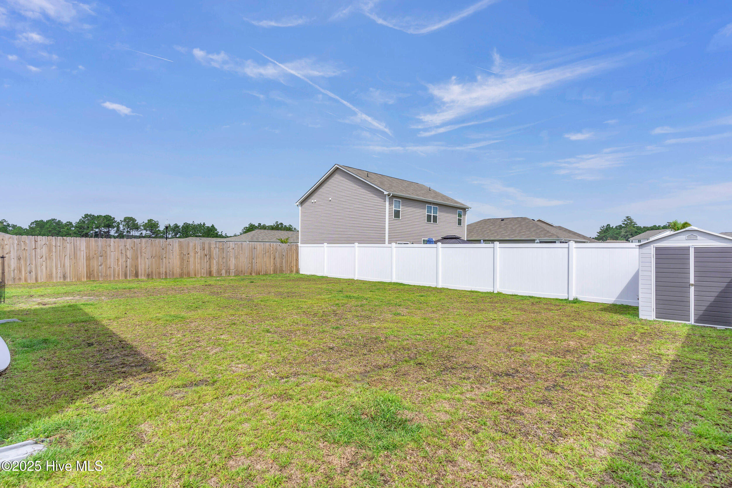 100525764 | Photo 31