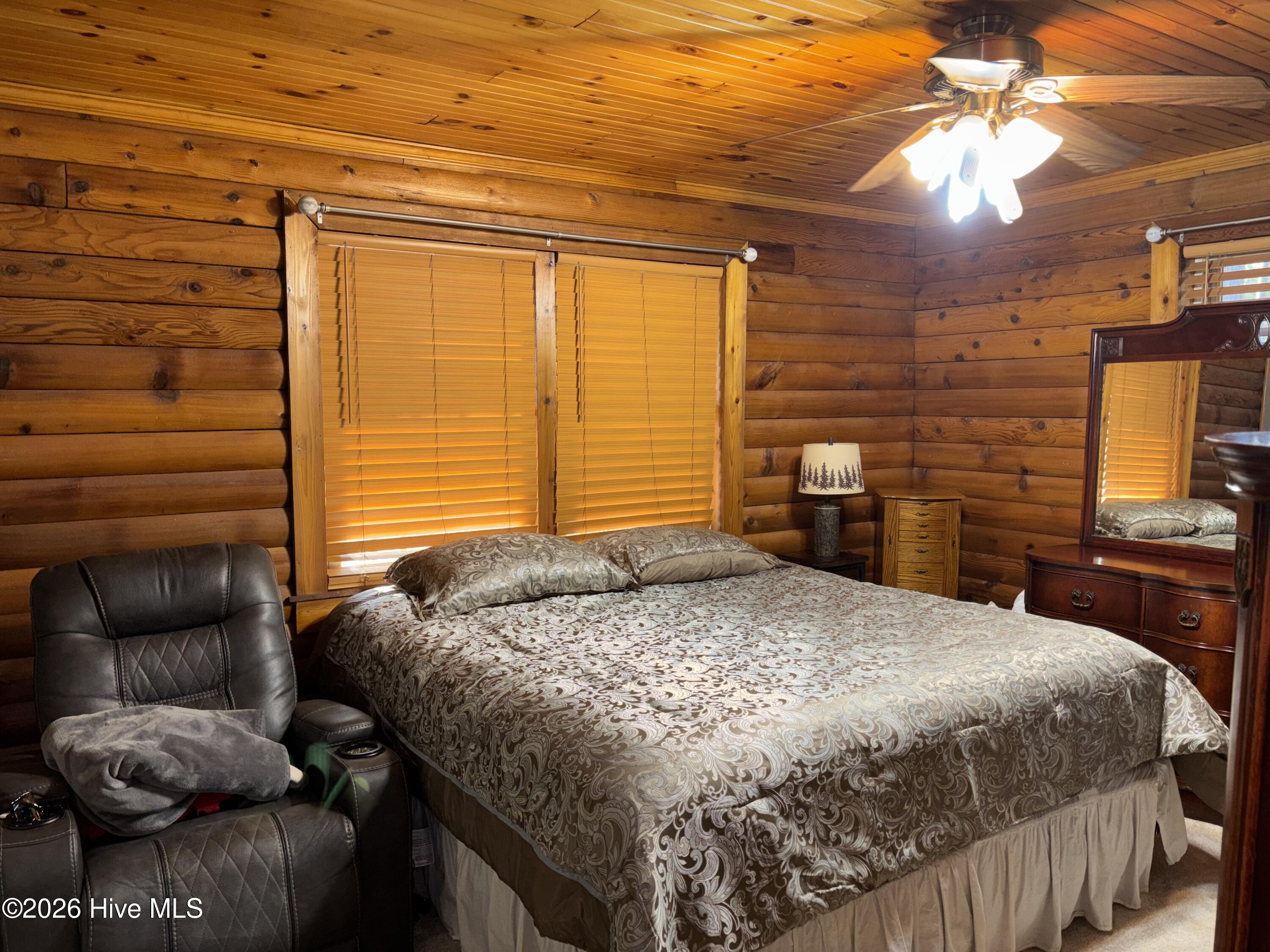 100554196 | Photo 16