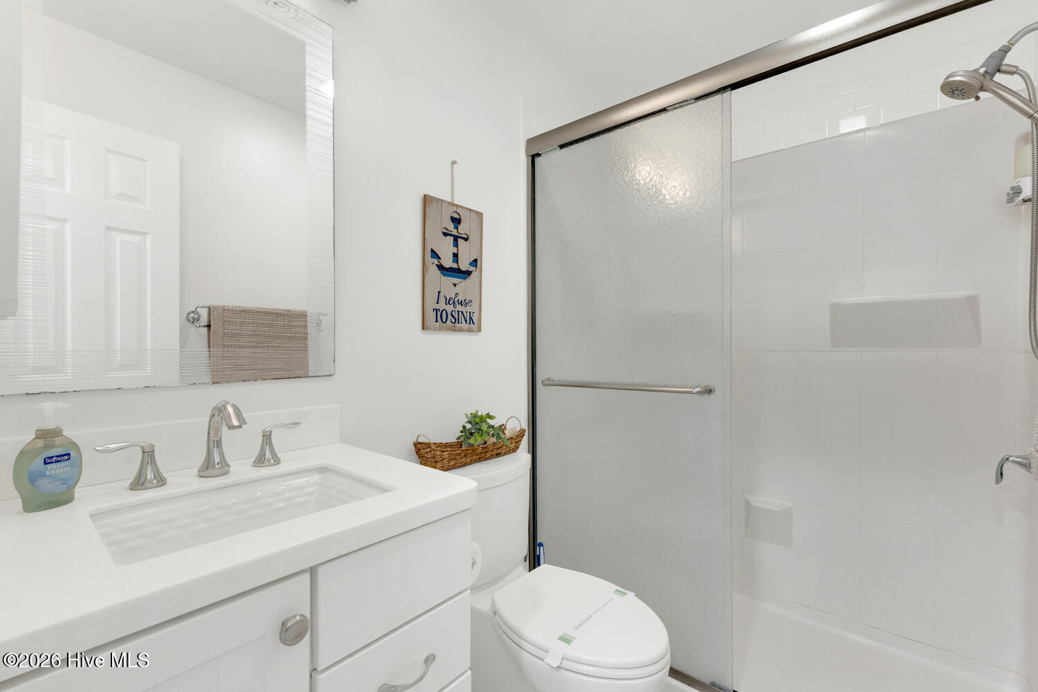 100569348 | Photo 34