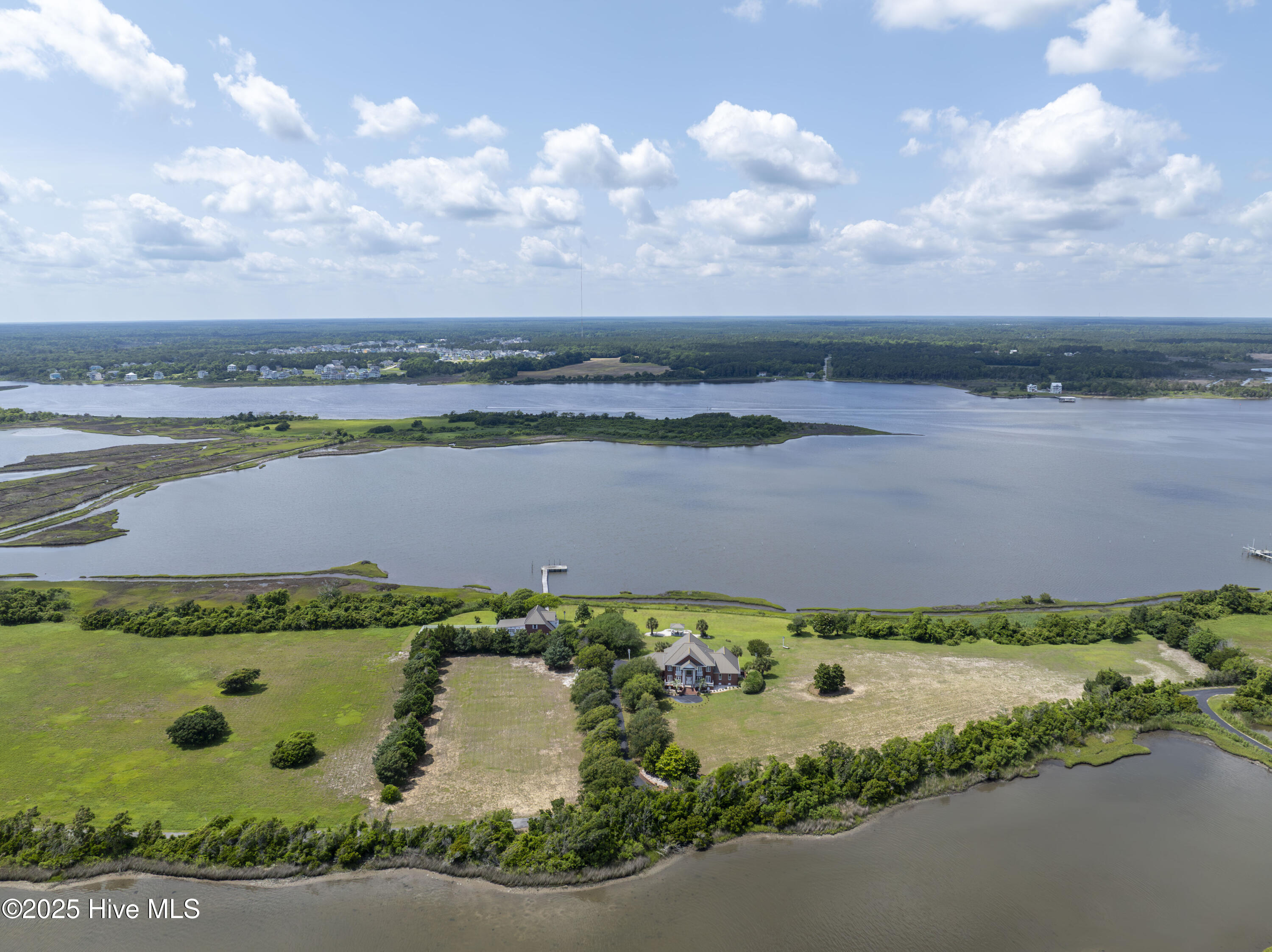 100512986 | Photo 72