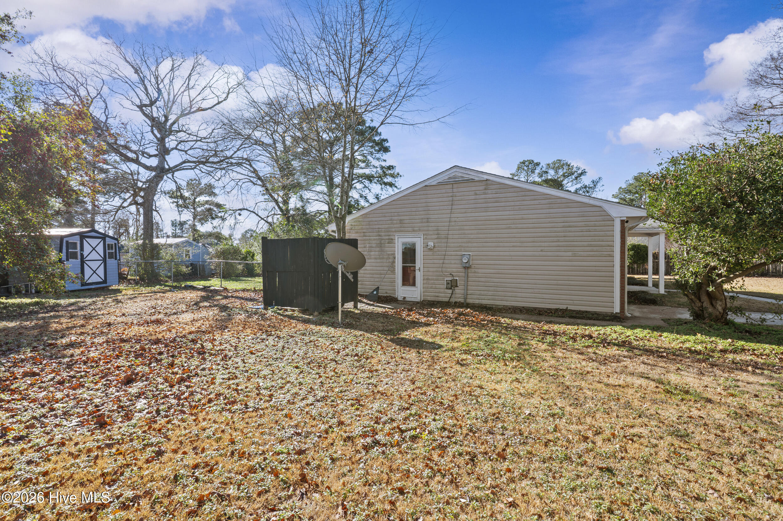 100550340 | Photo 29