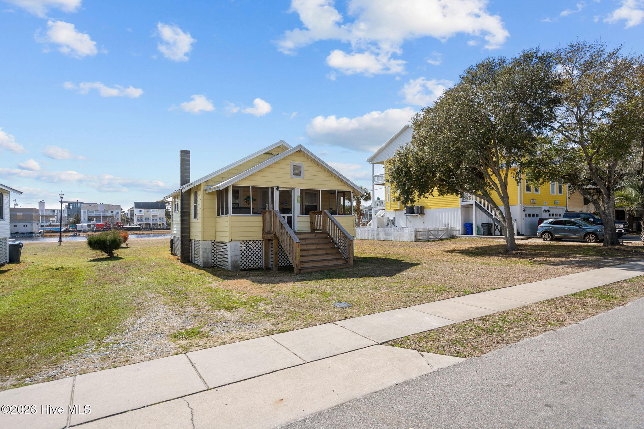 305 Atlanta Avenue, Carolina Beach, NC, 28428