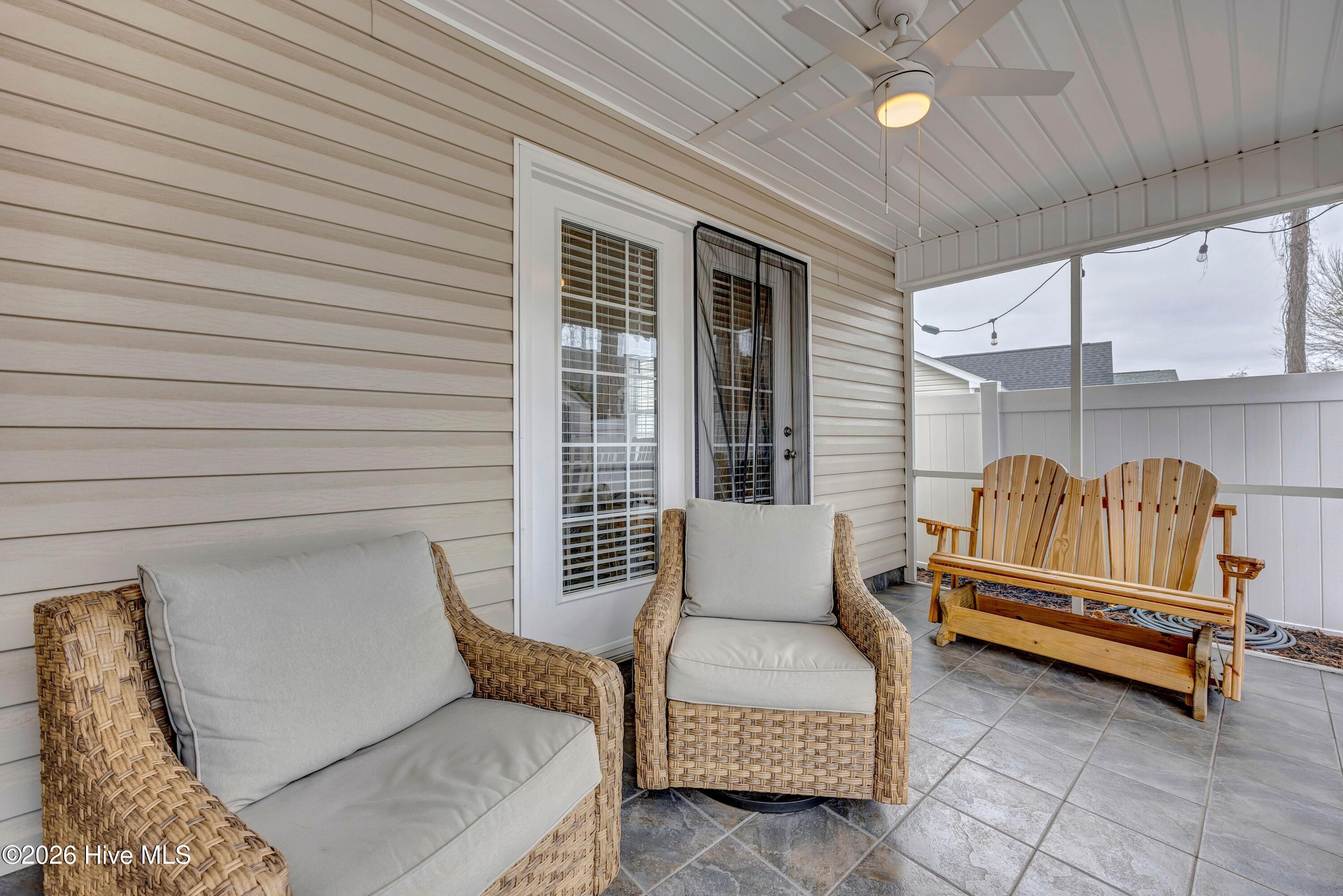 100557746 | Photo 24