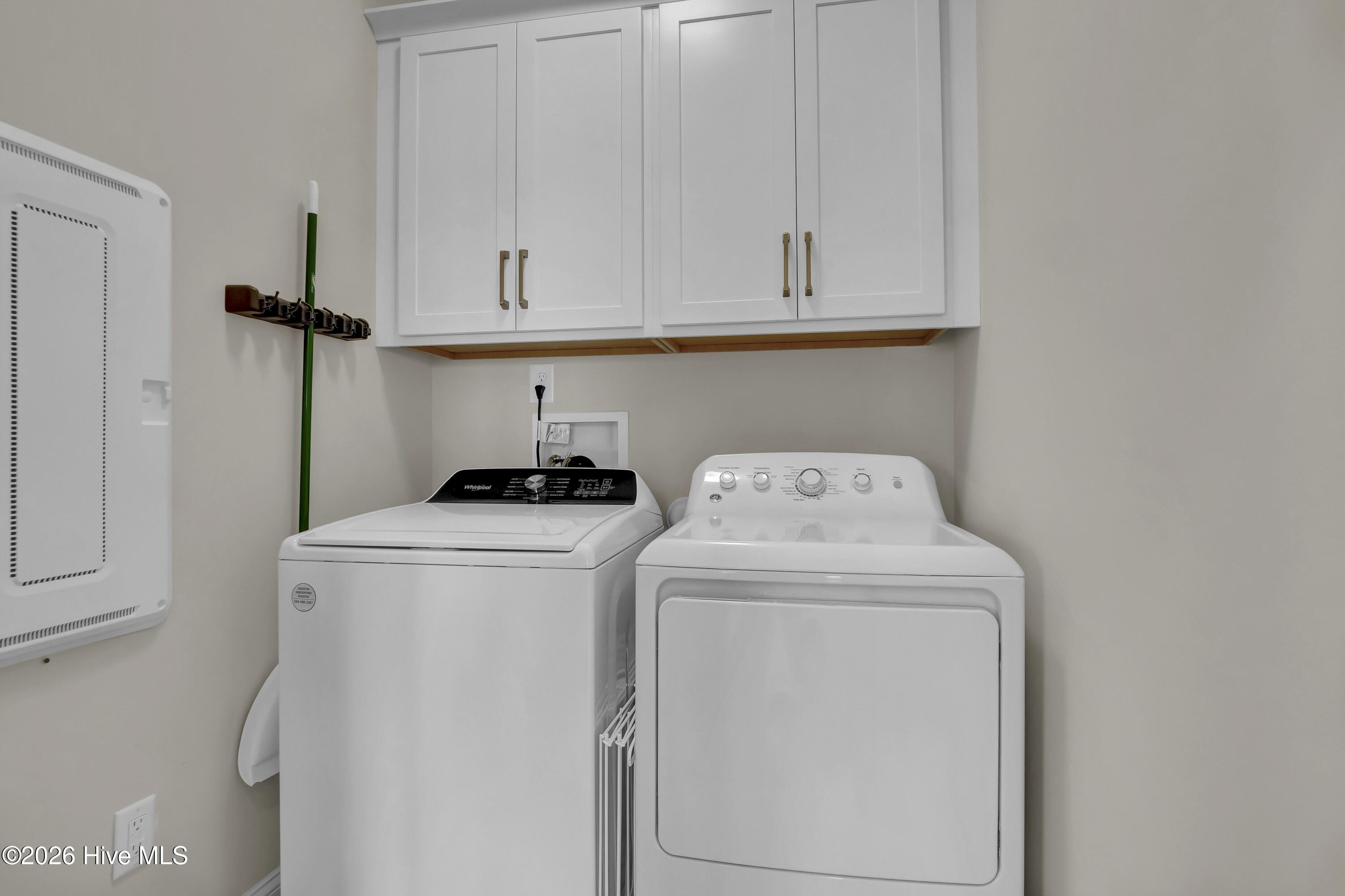 100552625 | Photo 54