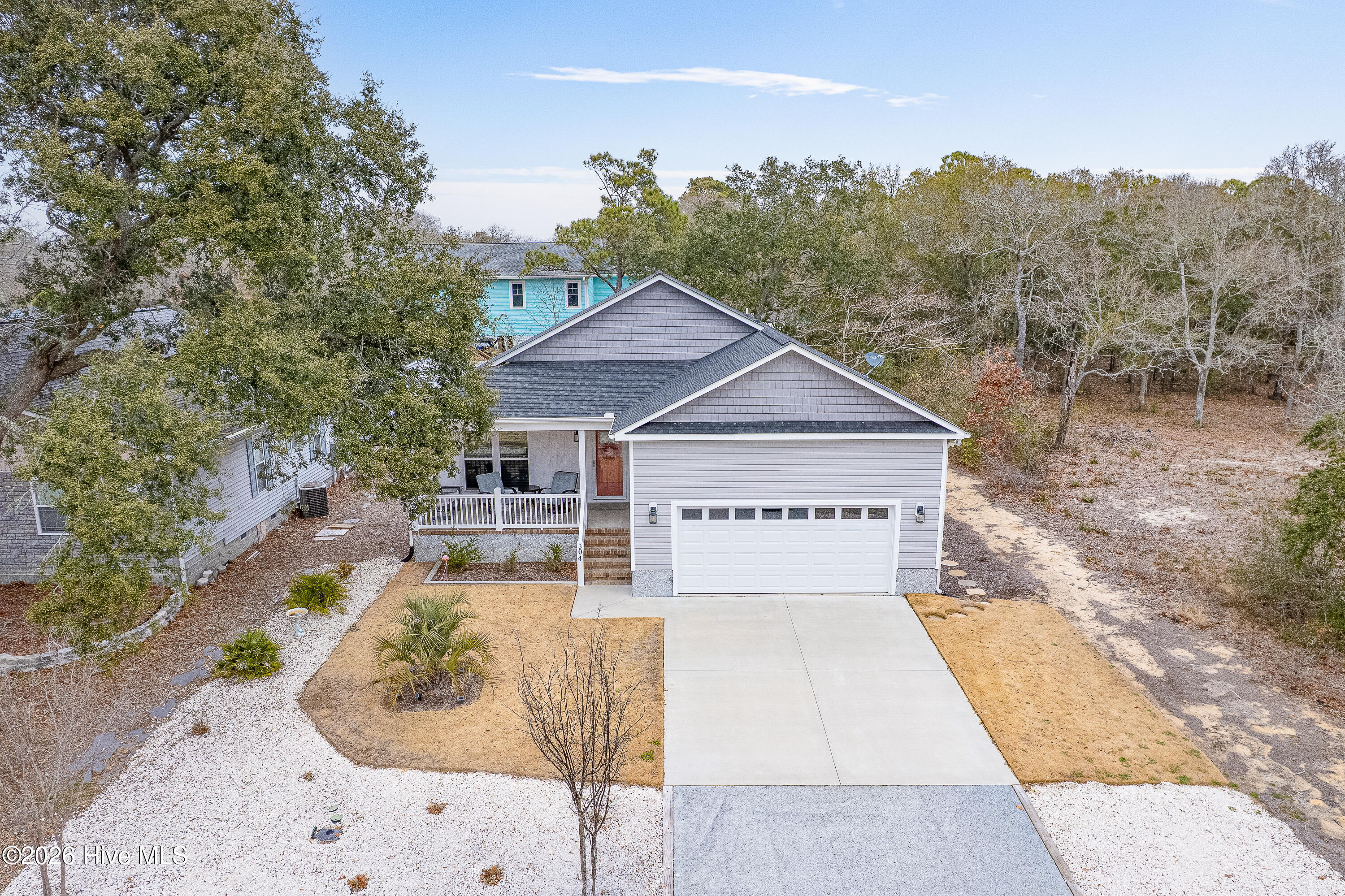 100554895 | Photo 33