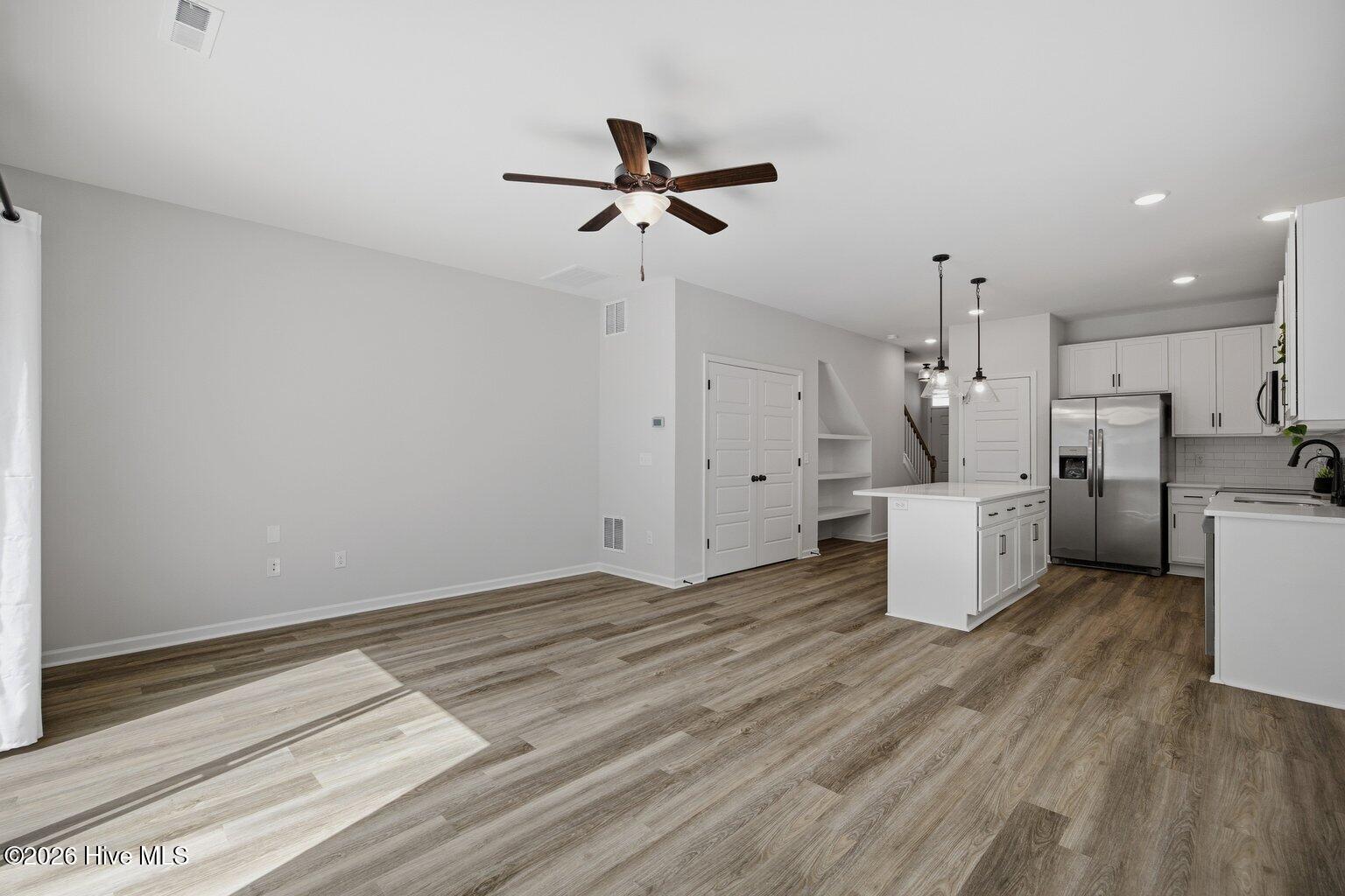 100565820 | Photo 18